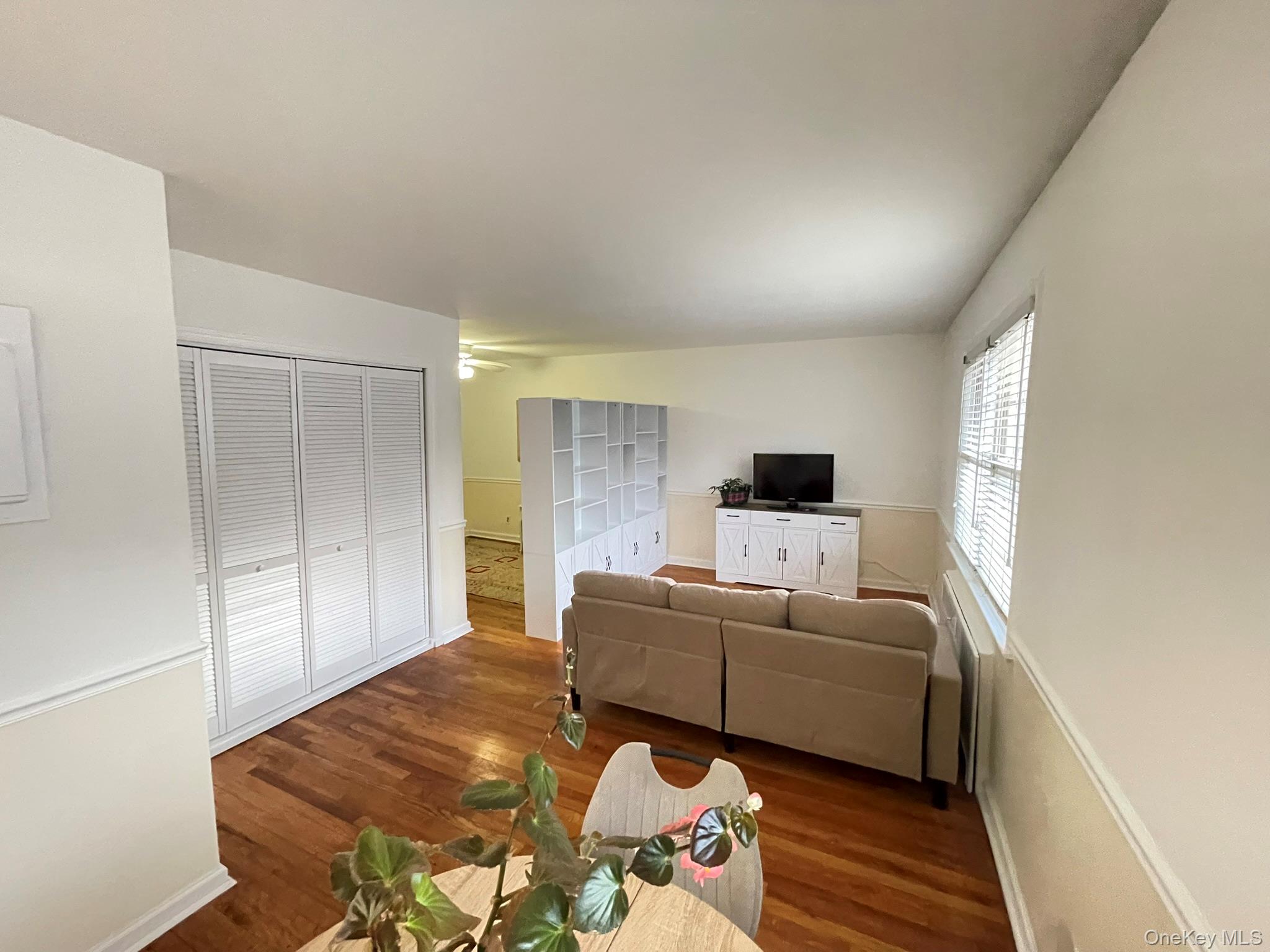 #7 photo, 180 Pinewood Road, Hartsdale , NY 10530