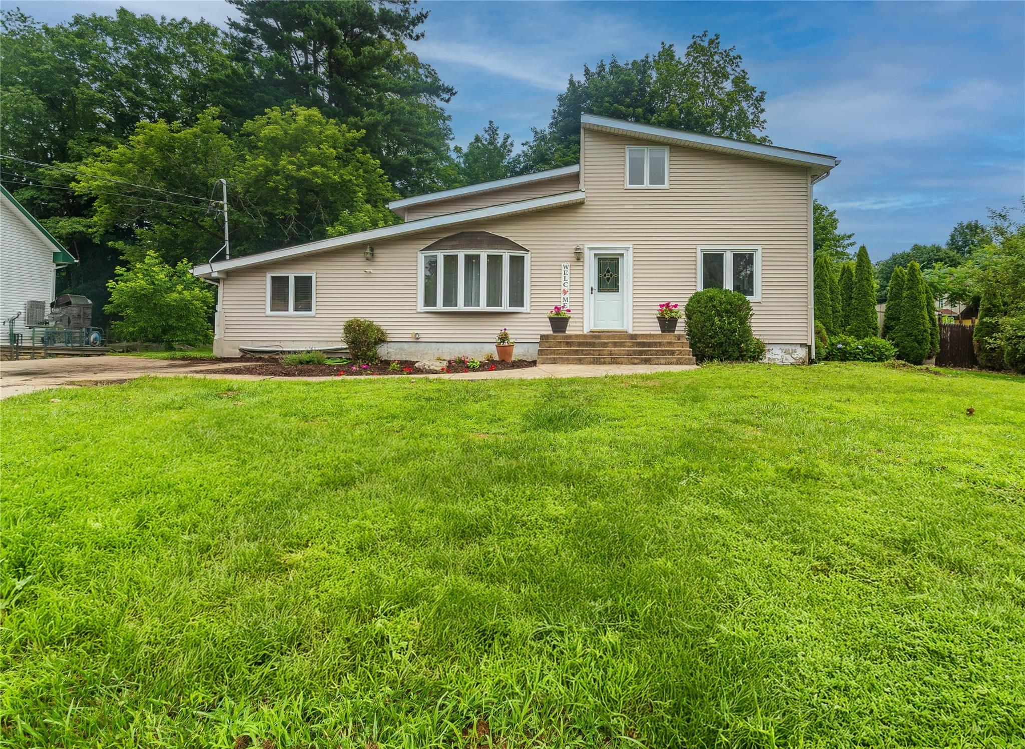 #1 photo, 5 Laurie Lane, 紐約州 Newburgh , NY 12550