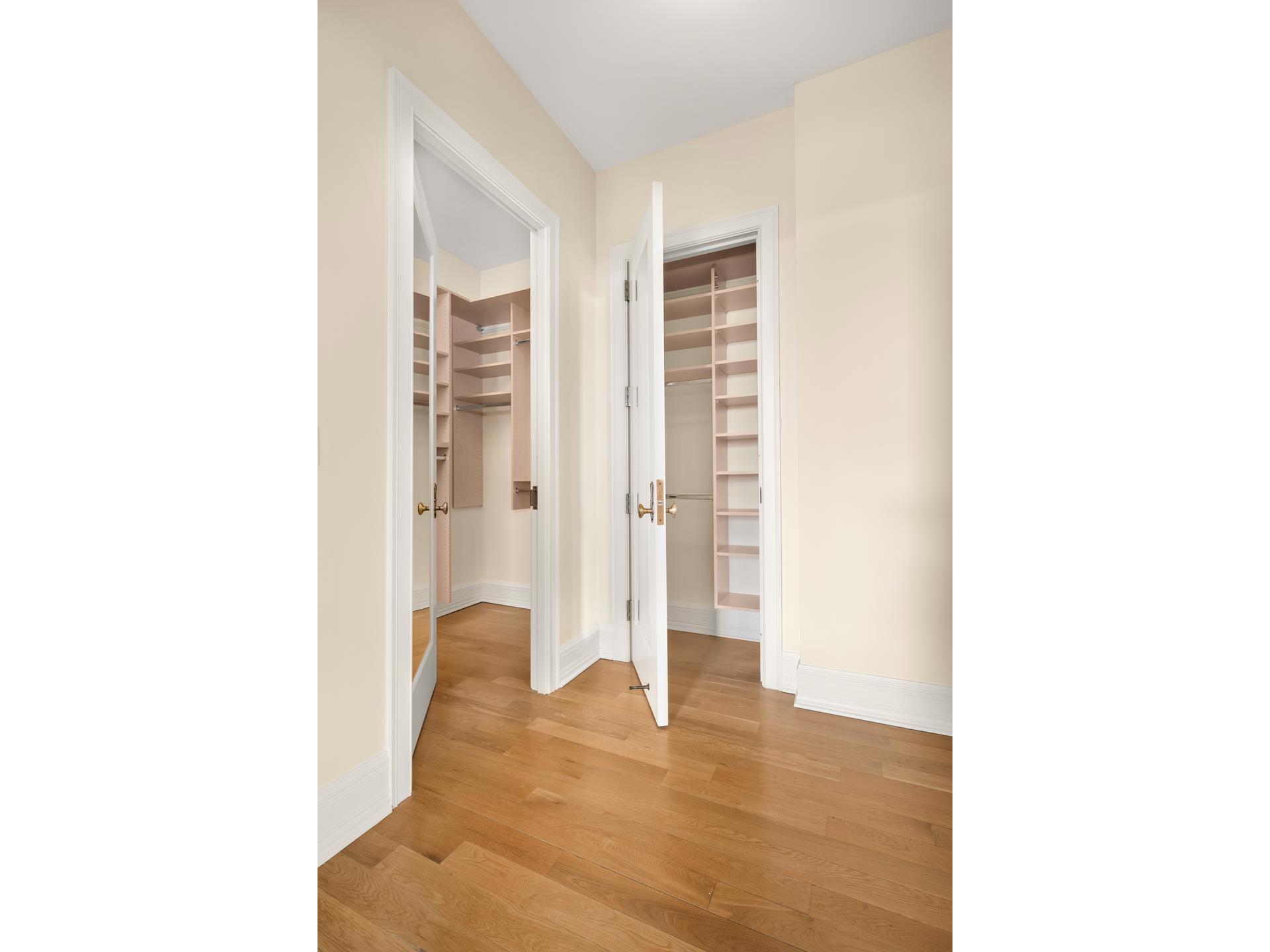 #12 photo, 1 CENTRAL Park S, マンハッタン Central Park South , NY 10019