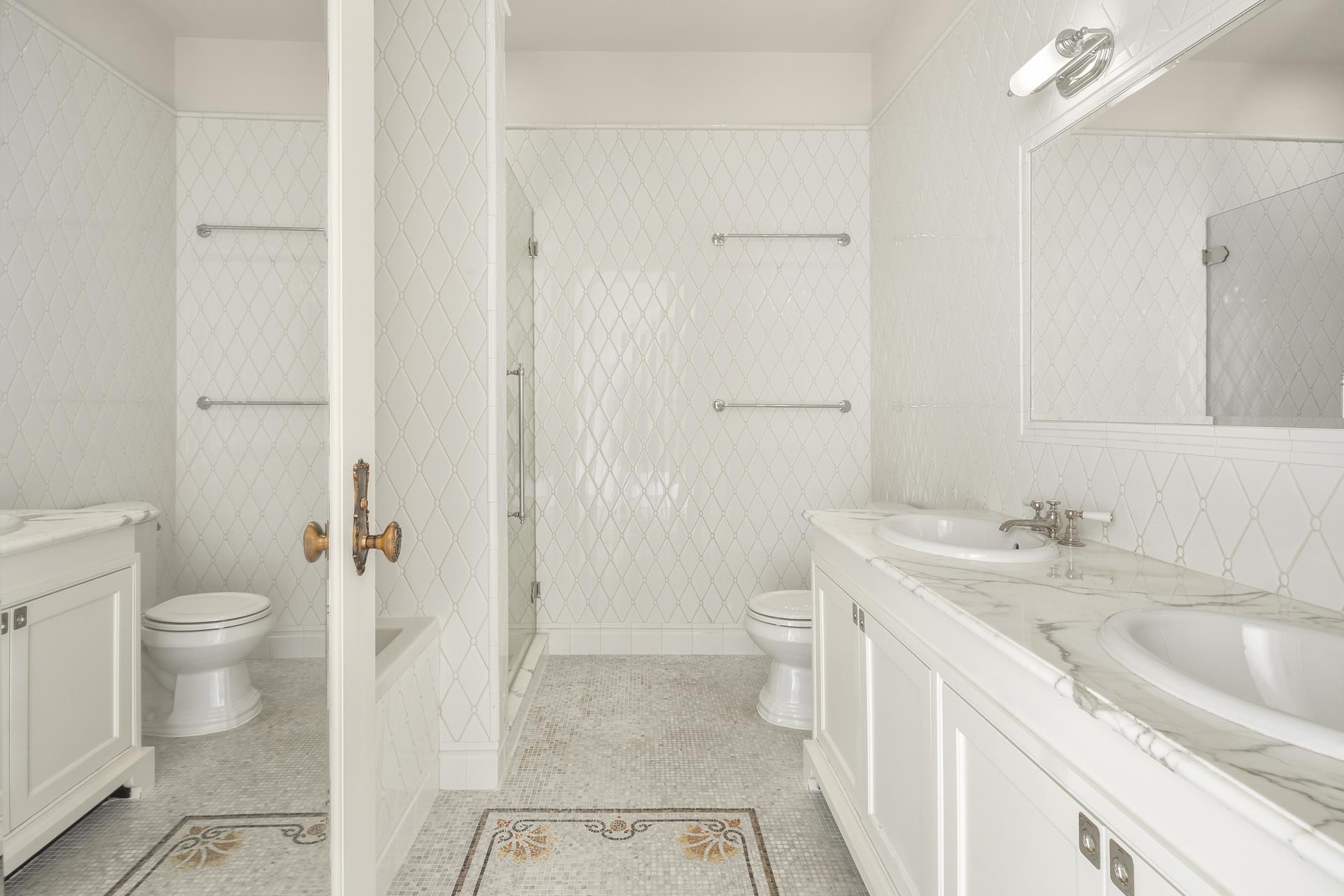 #15 photo, 1 CENTRAL Park S, マンハッタン Central Park South , NY 10019