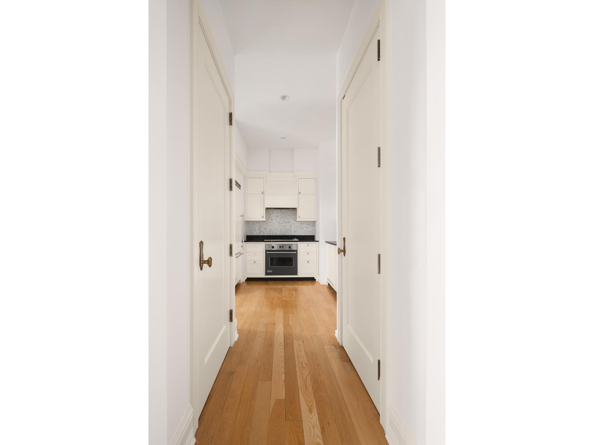 #6 photo, 1 CENTRAL Park S, マンハッタン Central Park South , NY 10019