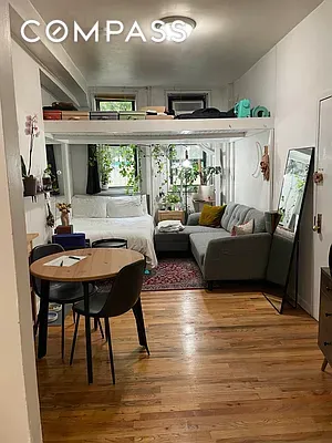 #1 photo, New York City, East Village , NY 10009