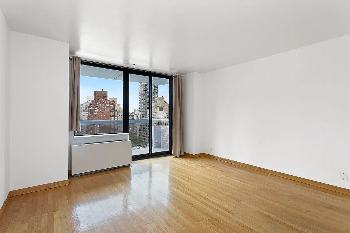 #5 photo, New York City, Lenox Hill , NY 10021