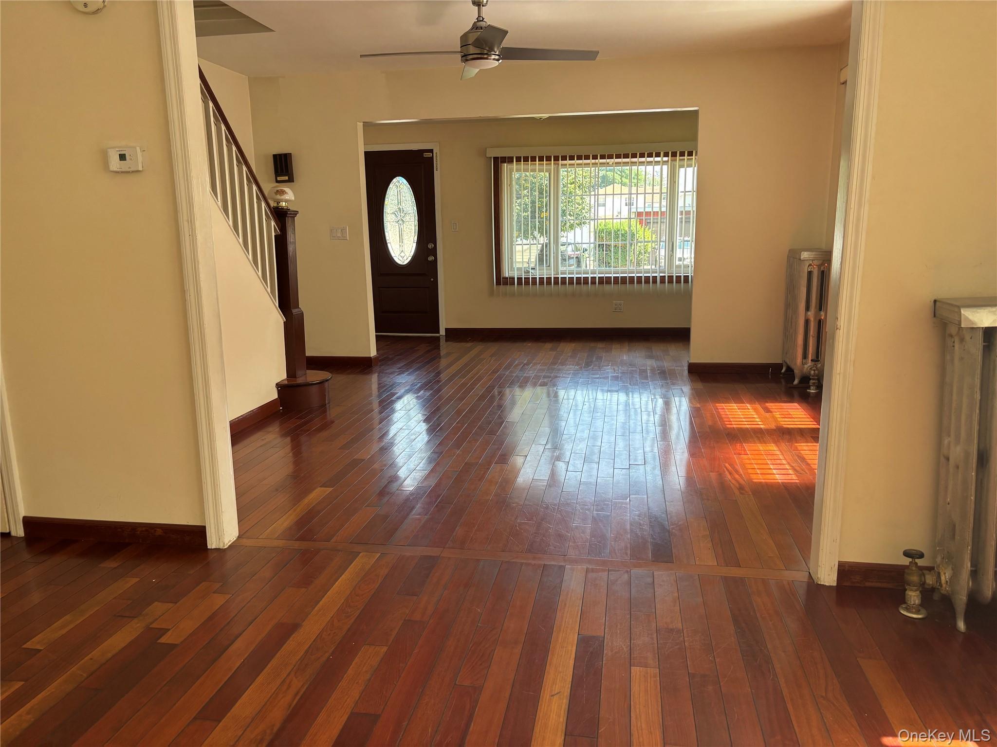 #12 photo, 10418 216th Street, クイーンズ区 Queens Village , NY 11429