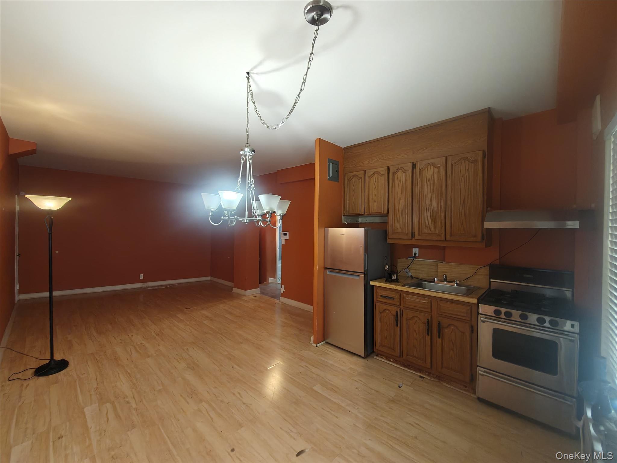 #4 photo, 35-11 85 Street, クイーンズ区 Jackson Heights , NY 11372