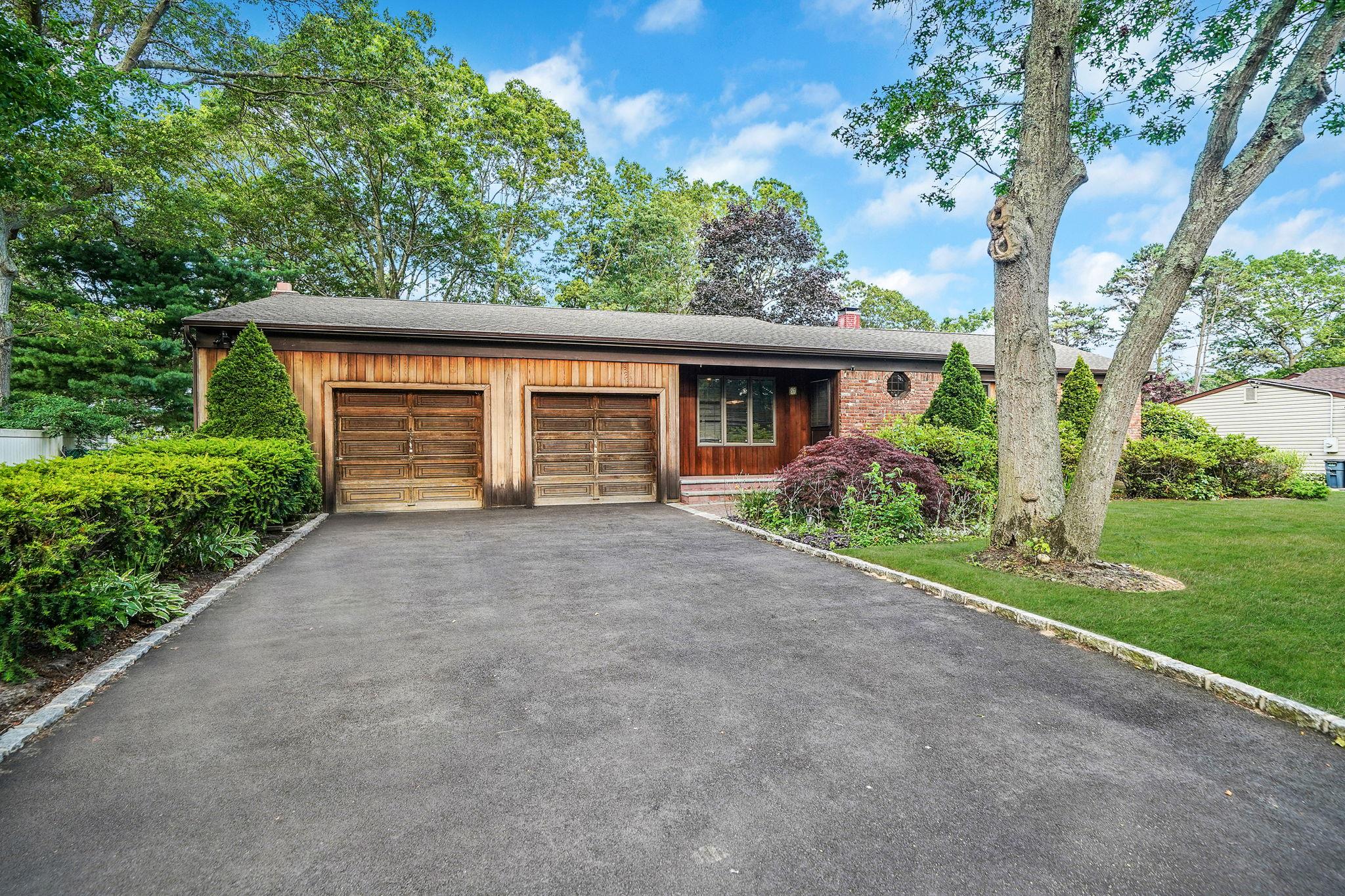 #1 photo, 67 Warren Avenue, Ronkonkoma , NY 11738
