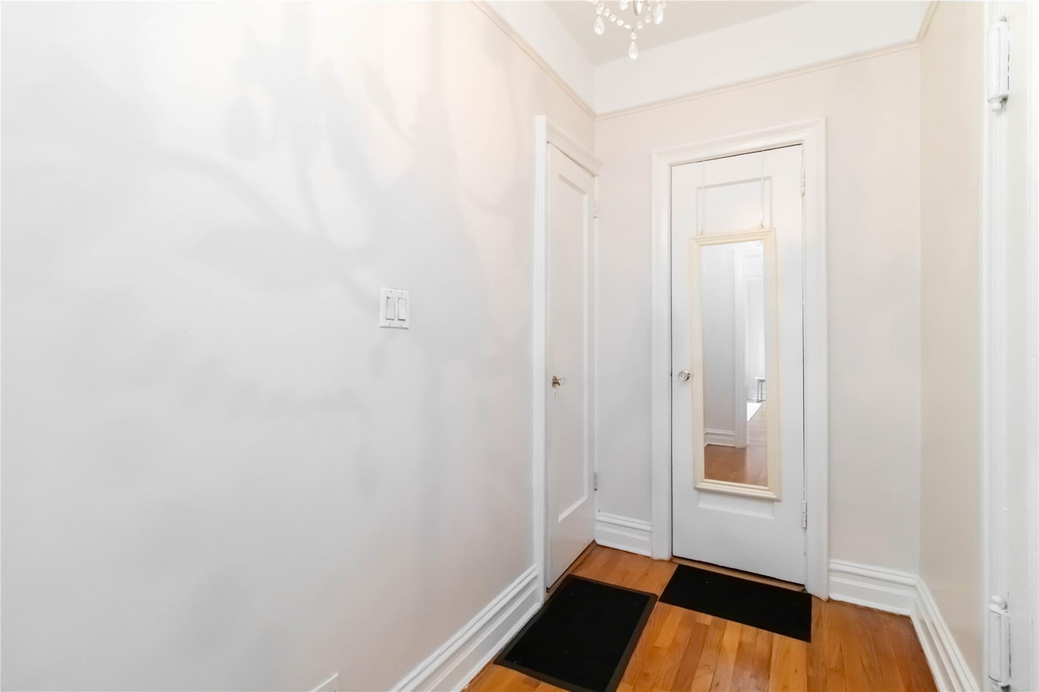 #11 photo, 83-10 35th Avenue, كوينز Jackson Heights , NY 11372