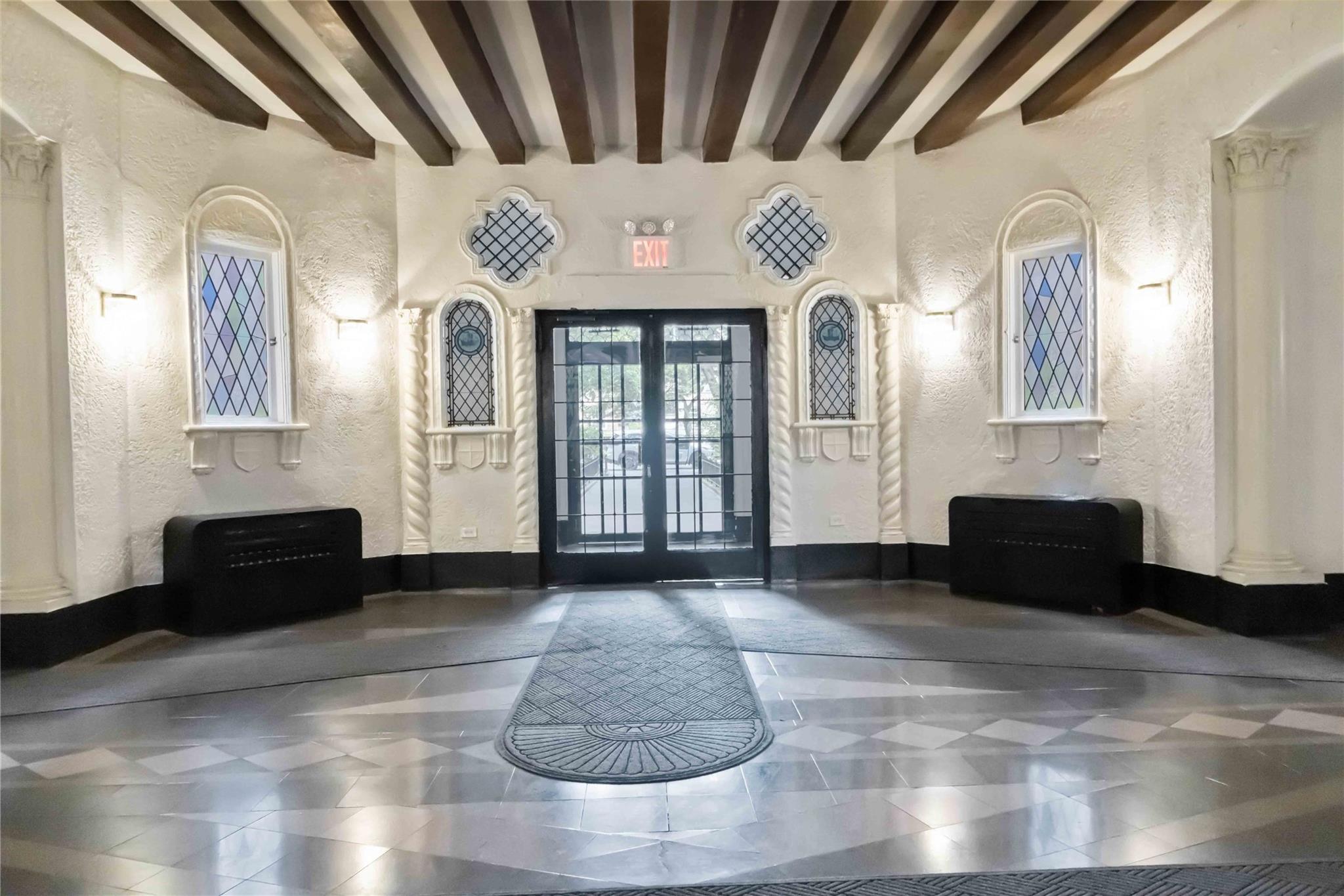 #15 photo, 83-10 35th Avenue, كوينز Jackson Heights , NY 11372