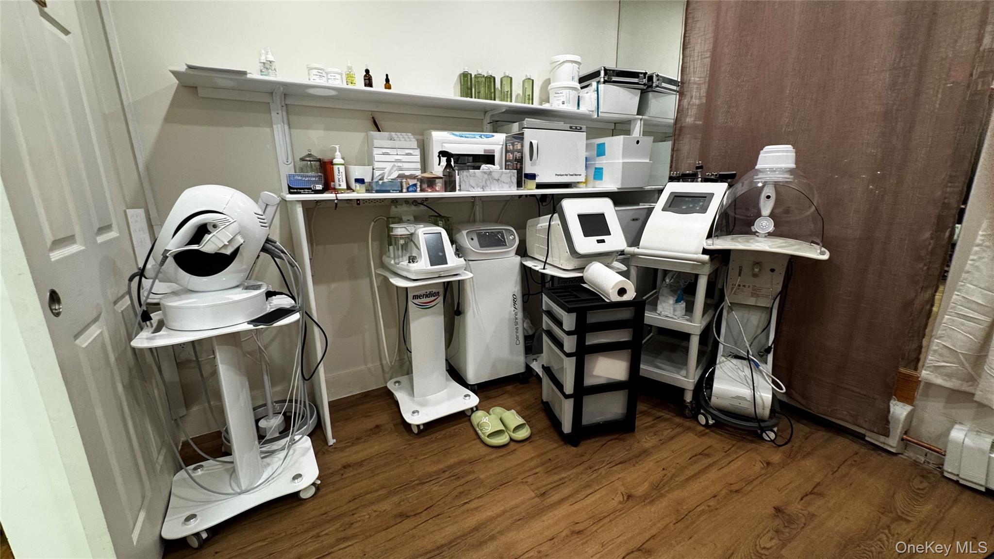 #5 photo, 133-36/38 41st Road, クイーンズ区 Flushing , NY 11355