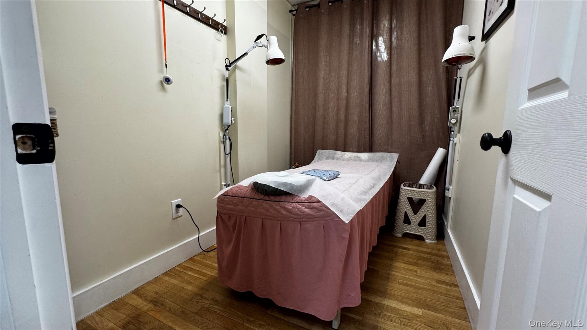 #6 photo, 133-36/38 41st Road, クイーンズ区 Flushing , NY 11355