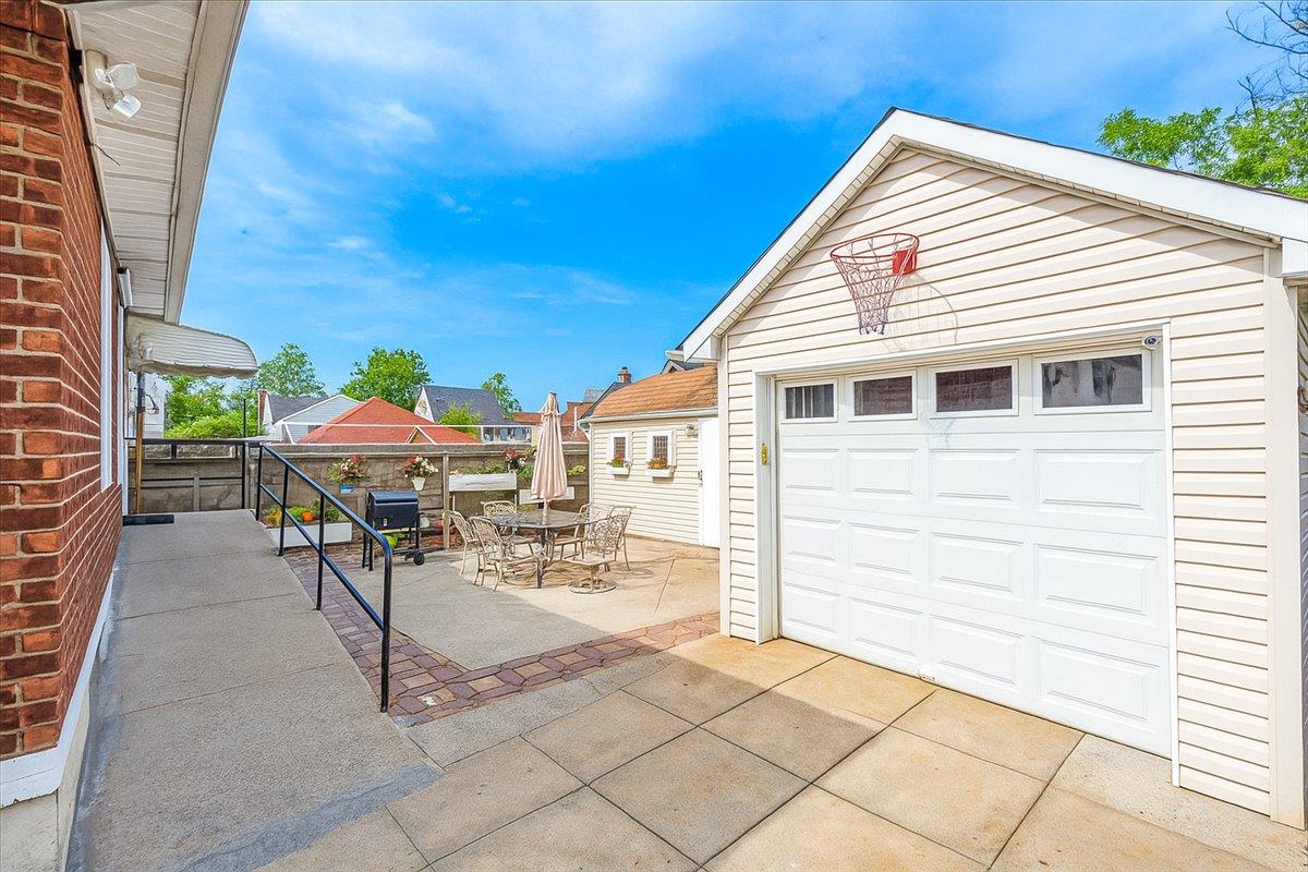 #3 photo, 8421 169th Street, كوينز Jamaica Hills , NY 11432