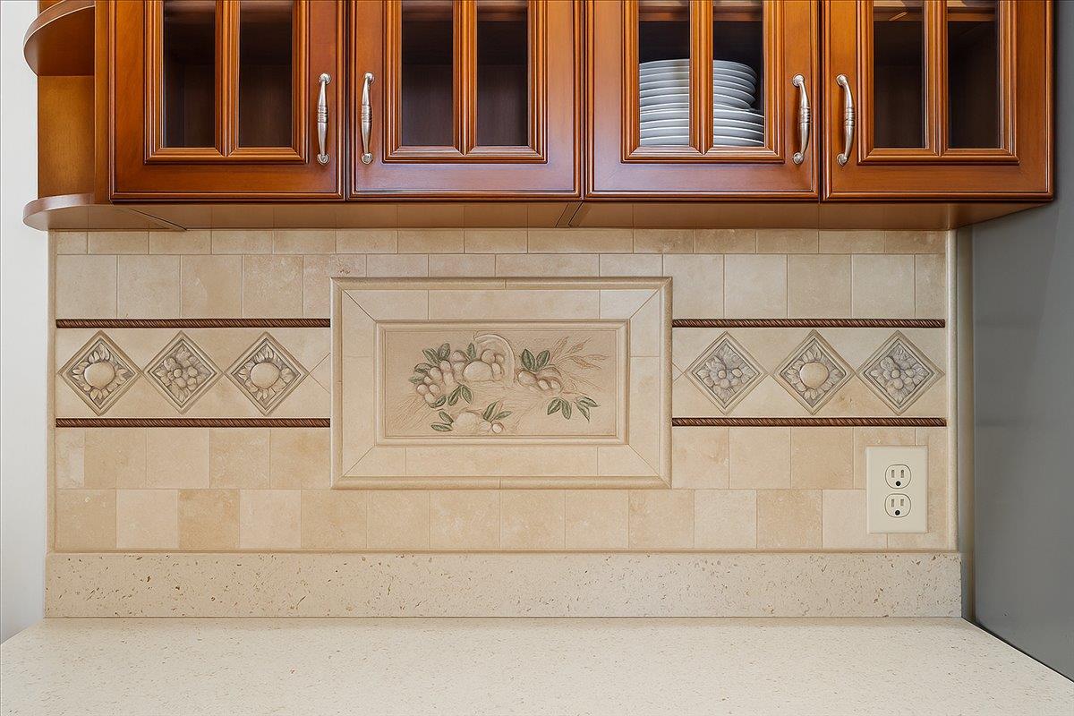 #7 photo, 8421 169th Street, كوينز Jamaica Hills , NY 11432