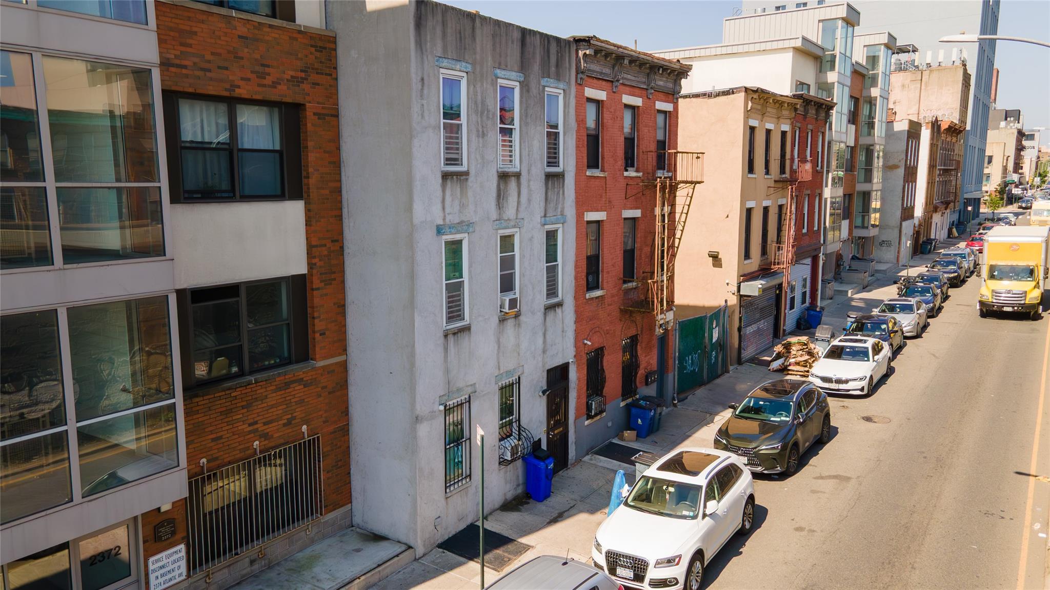 #2 photo, 2370 Atlantic Avenue, ブルックリン区 Brooklyn , NY 11233