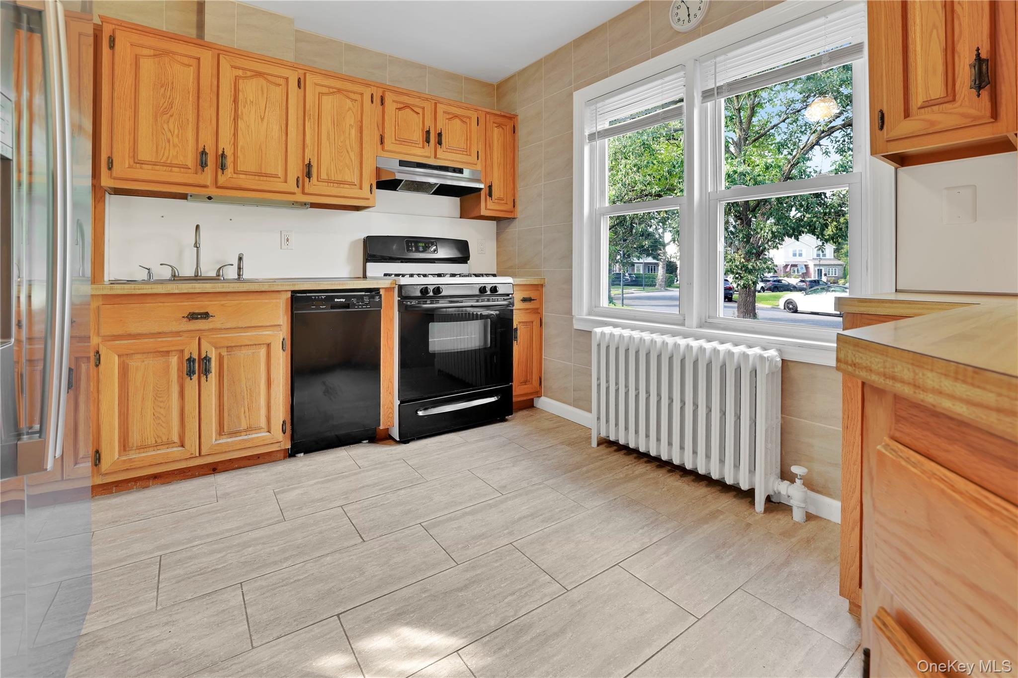 #2 photo, 33 Park Circle, ナッソー郡 New Hyde Park , NY 11040