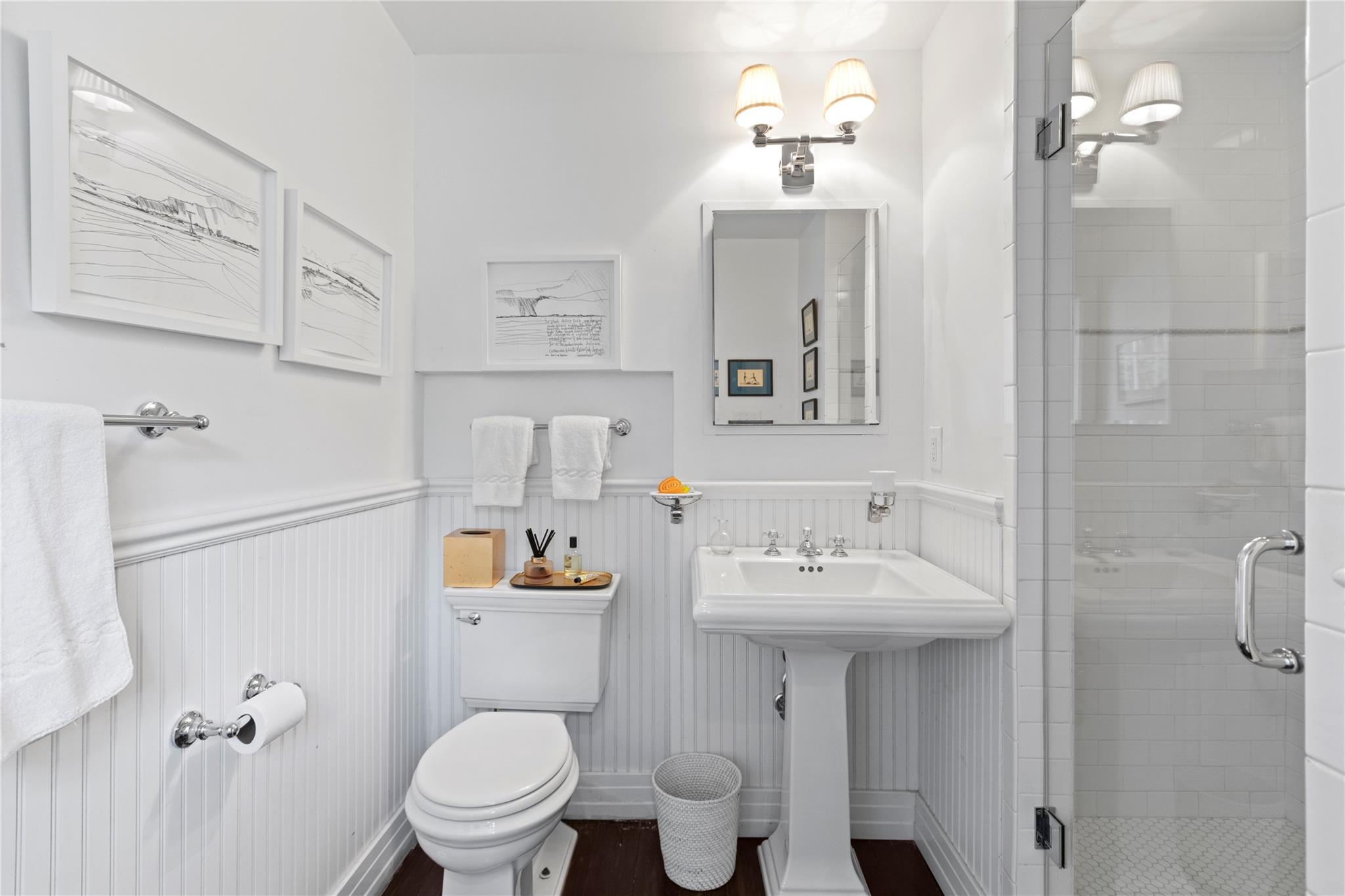 #13 photo, 301 Beaver Dam Road, سوفولك Brookhaven , NY 11719