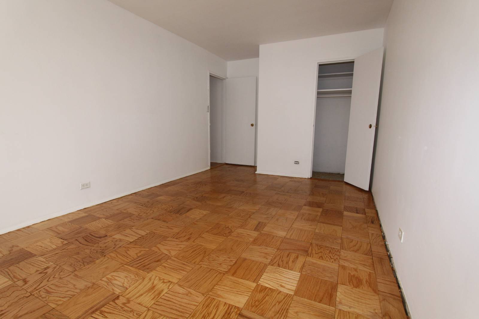 #8 photo, 264 East Broadway, #C206, マンハッタン Lower East Side , NY 10002