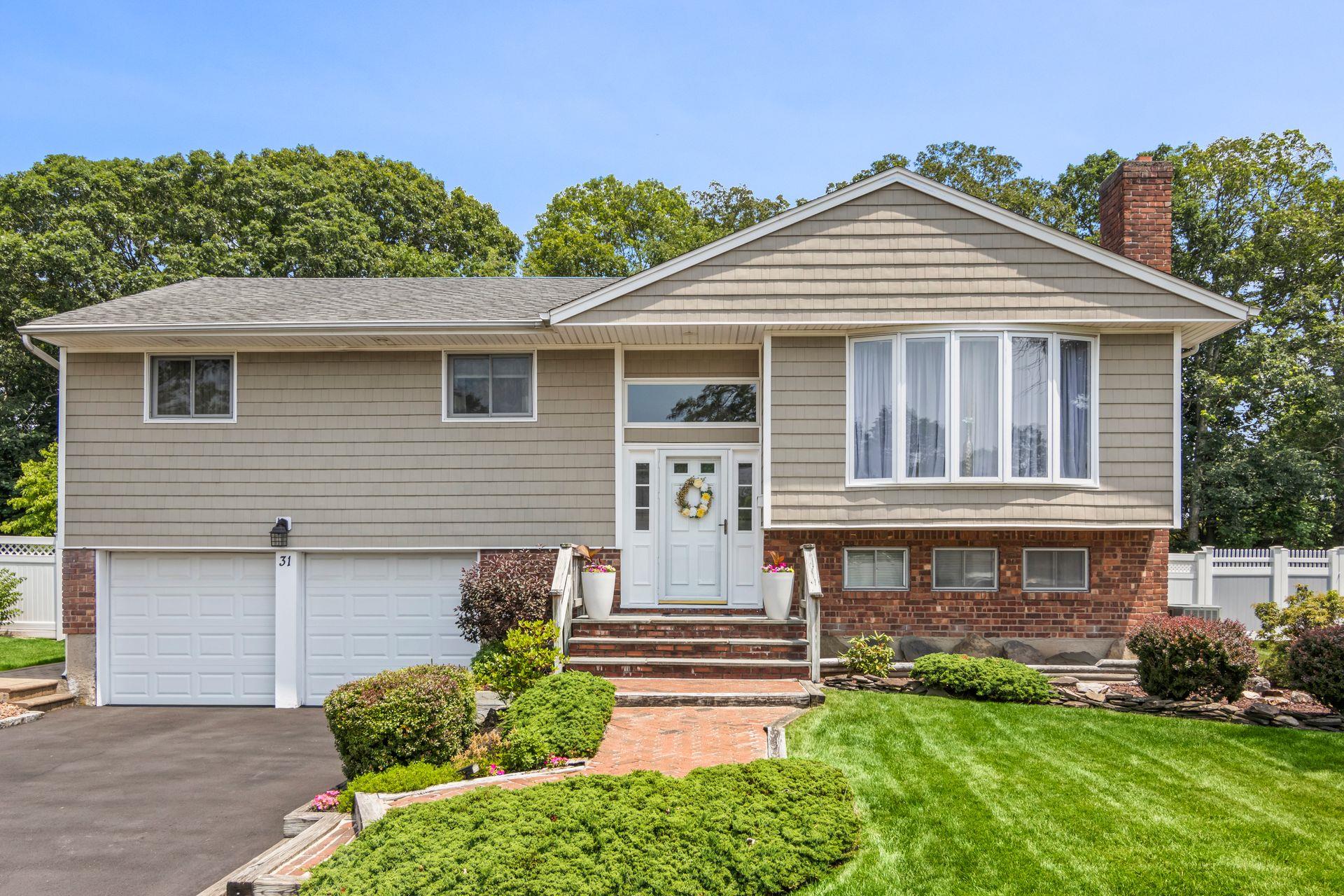 #1 photo, 31 Sterling Lane, Smithtown , NY 11787