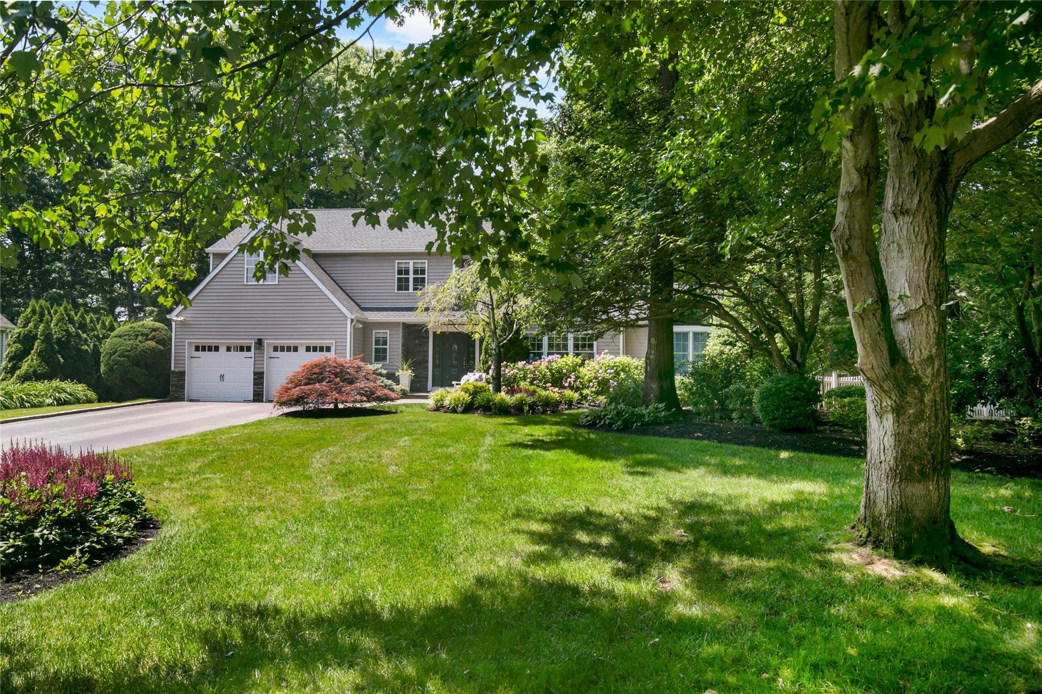 #1 photo, 23 Wildflower Drive, Kings Park , NY 11754