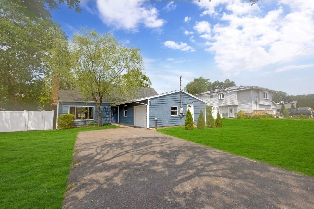 #1 photo, 86 Sycamore Avenue, سوفولك Central Islip , NY 11722