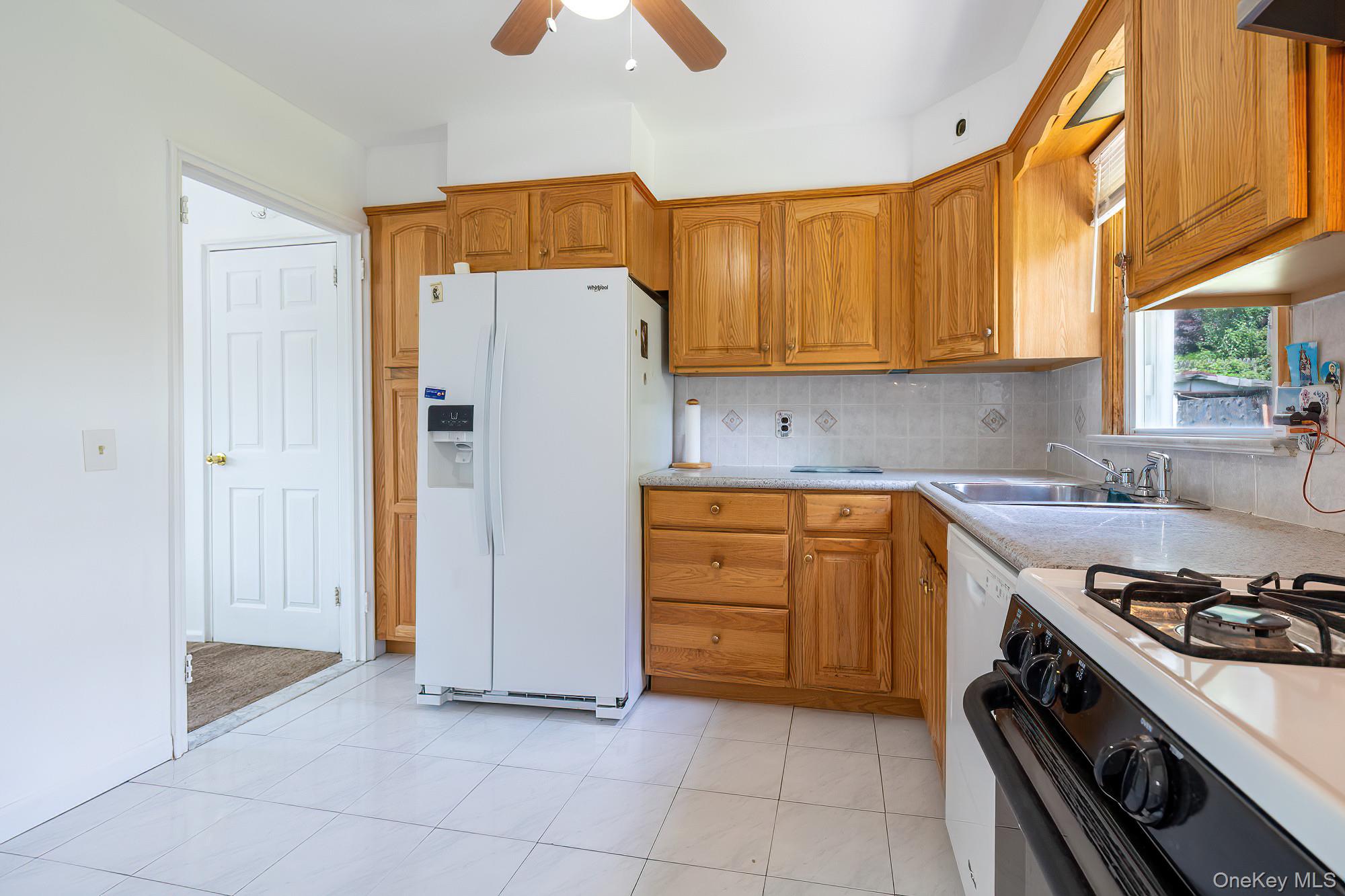 #10 photo, 18 Gainsborg Avenue, West Harrison , NY 10604