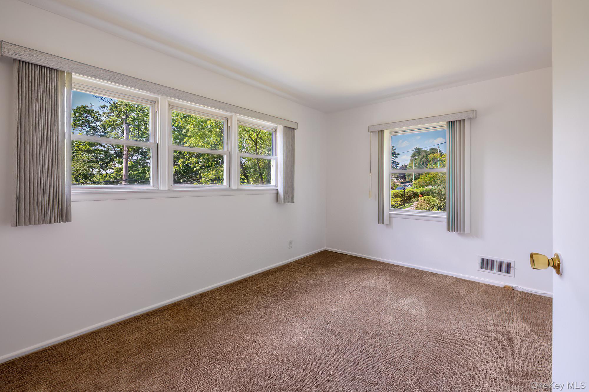 #14 photo, 18 Gainsborg Avenue, West Harrison , NY 10604