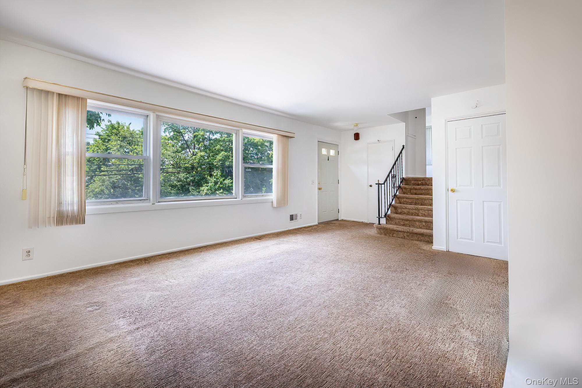 #4 photo, 18 Gainsborg Avenue, West Harrison , NY 10604