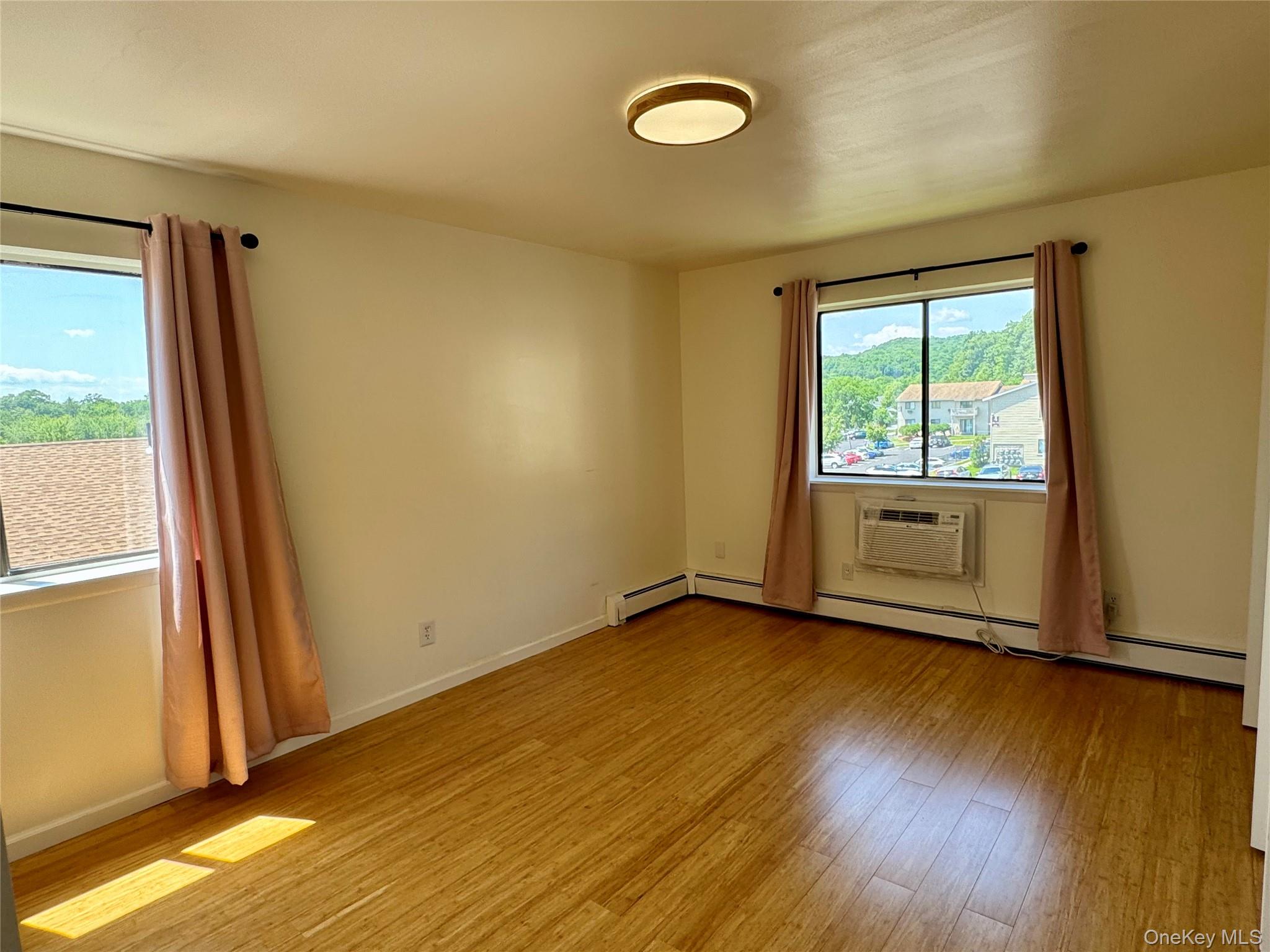 #17 photo, 324 Concord Lane, Middletown , NY 10940