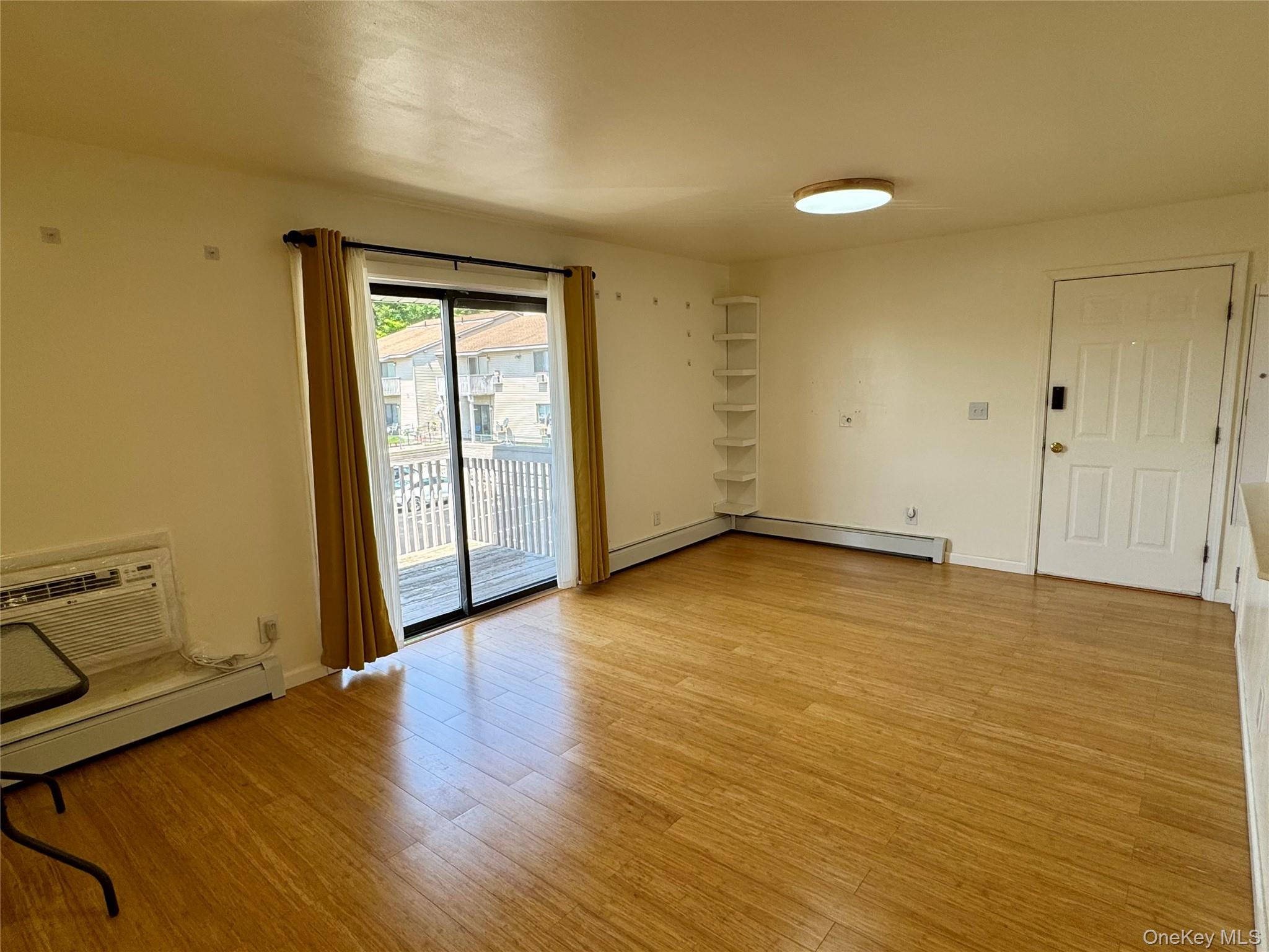 #7 photo, 324 Concord Lane, Middletown , NY 10940