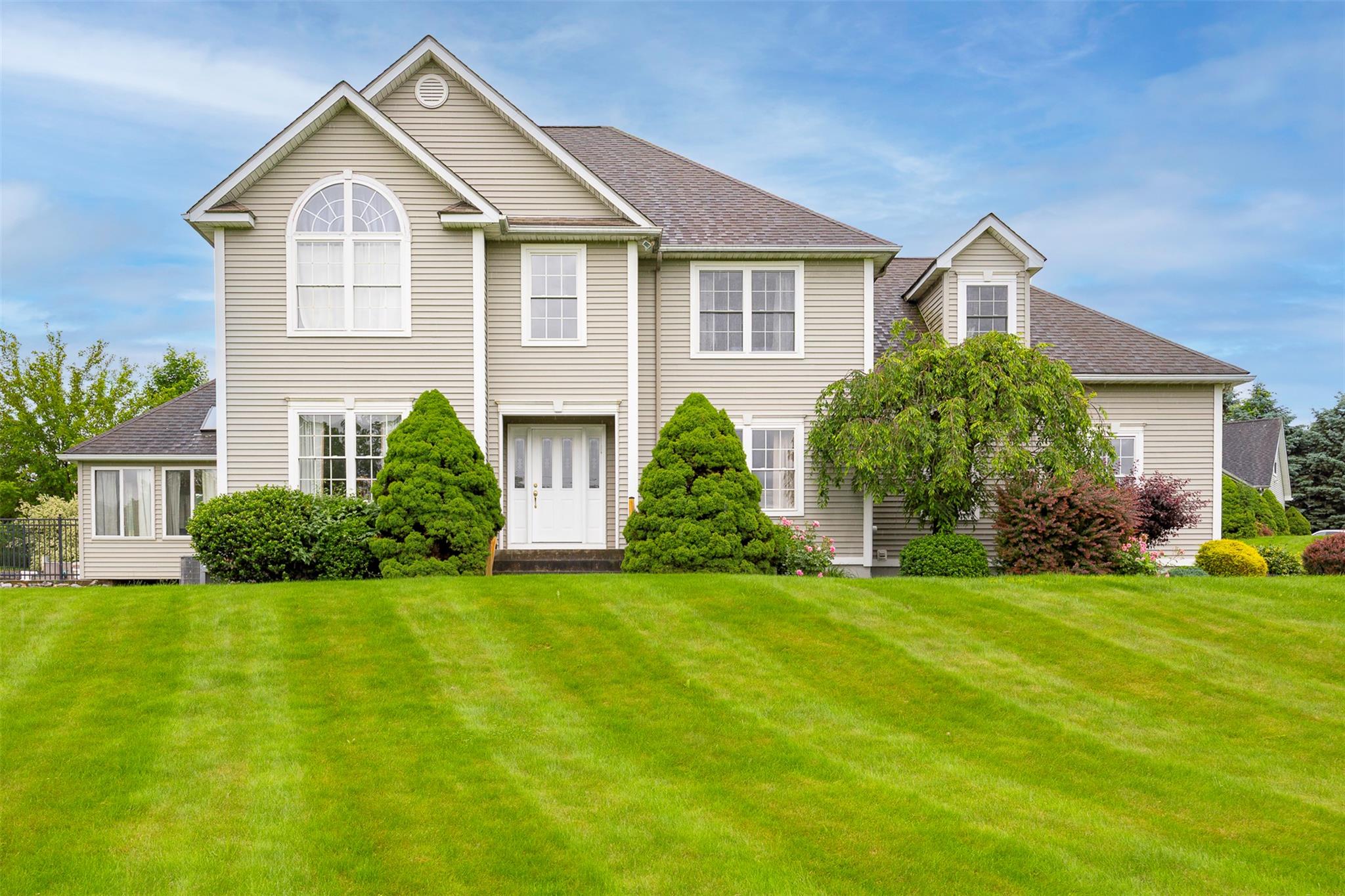#1 photo, 7 Frog Hollow Road, Poughquag , NY 12570