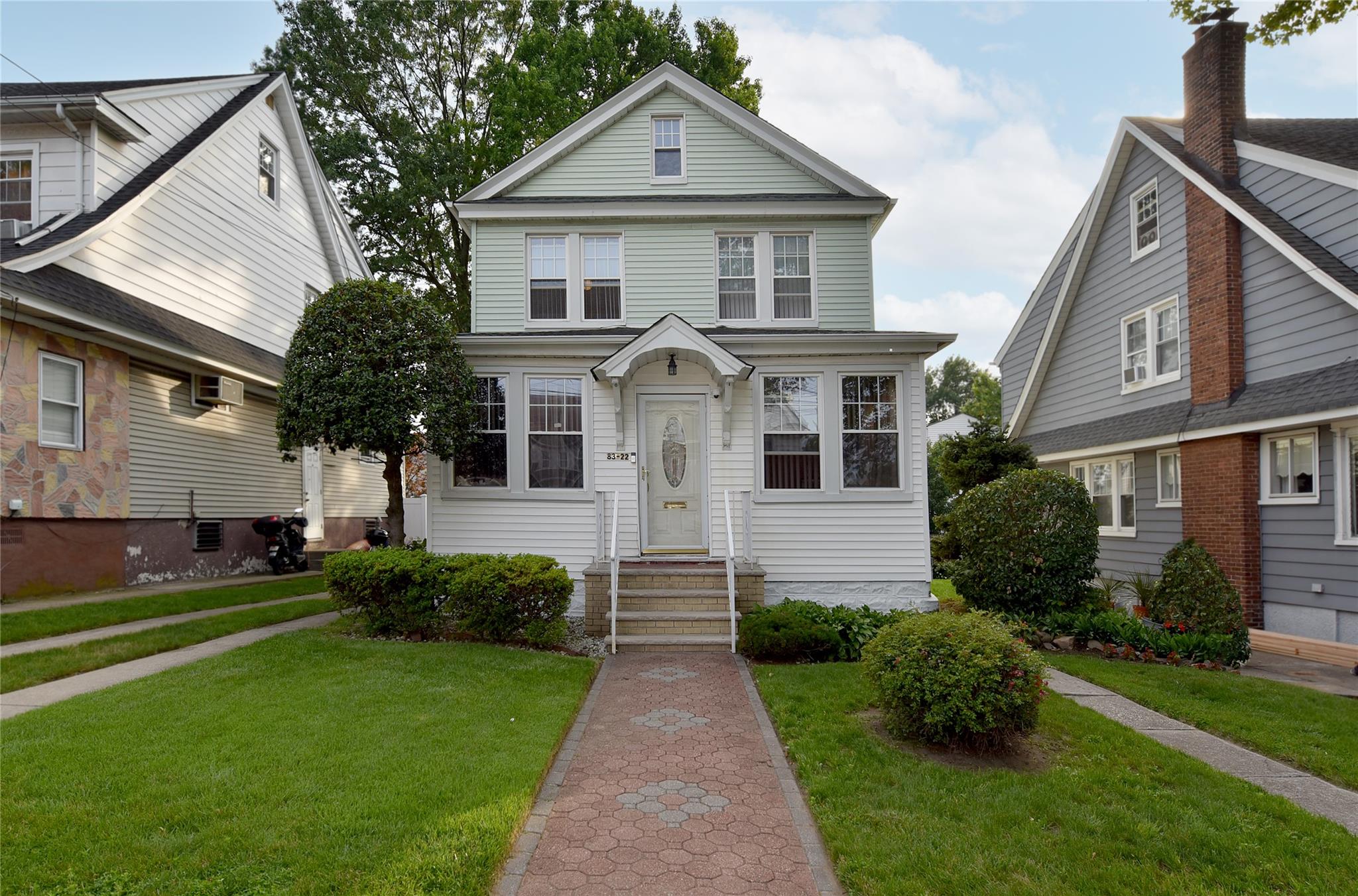 #1 photo, 83-22 169th Street, كوينز Jamaica , NY 11432
