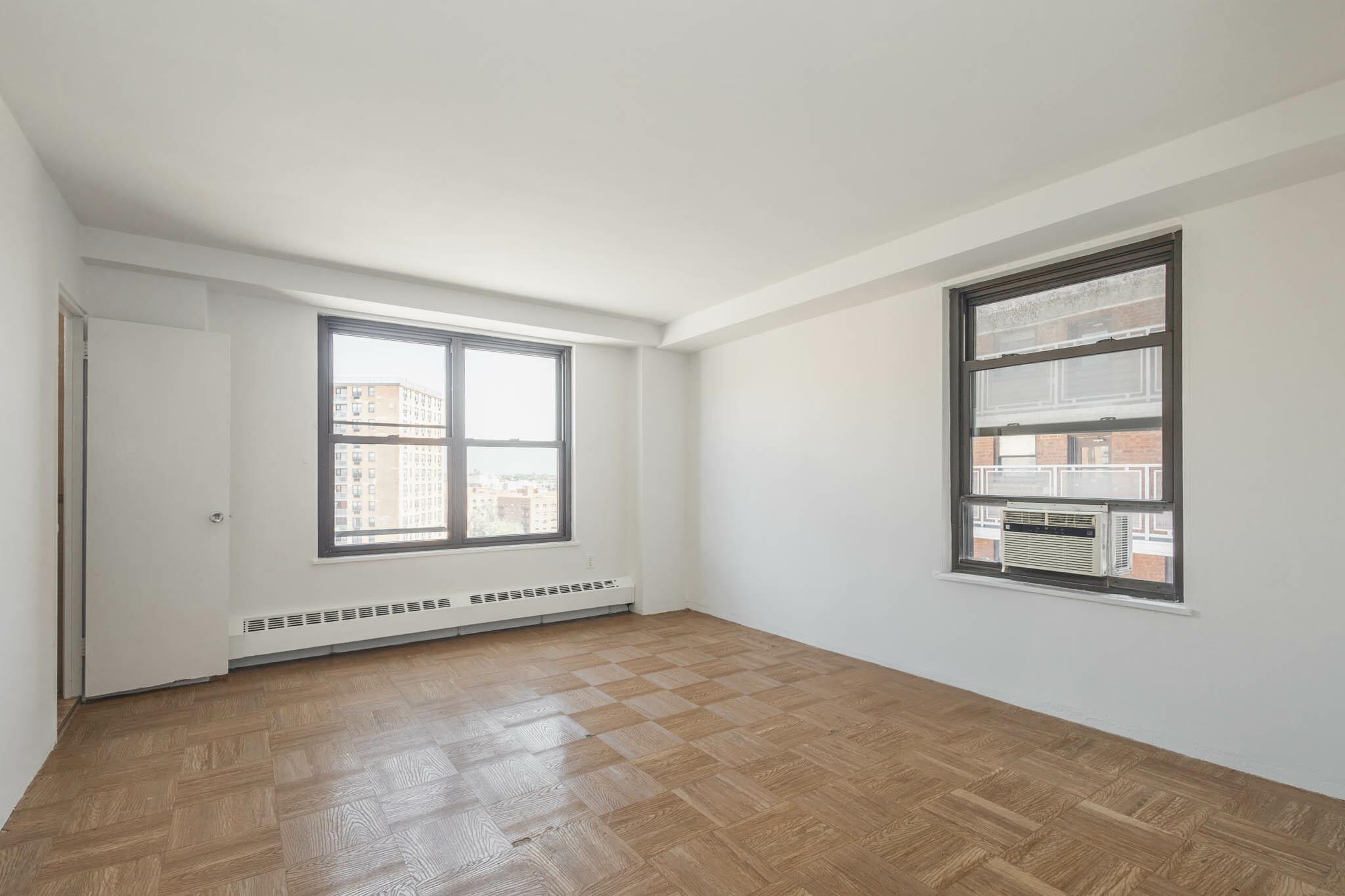 #12 photo, 61-25 98th Street, クイーンズ区 Rego Park , NY 11374