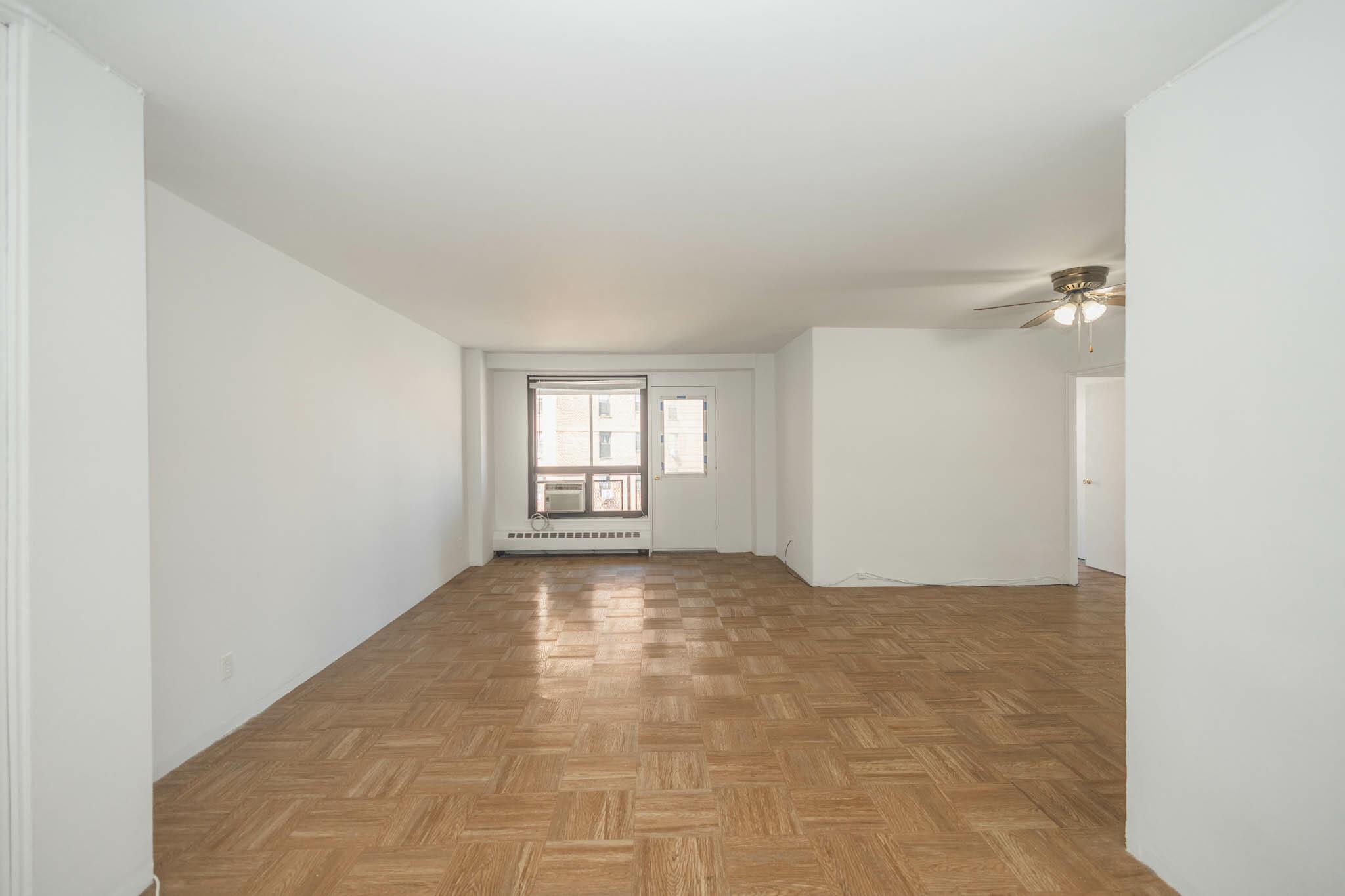 #7 photo, 61-25 98th Street, クイーンズ区 Rego Park , NY 11374