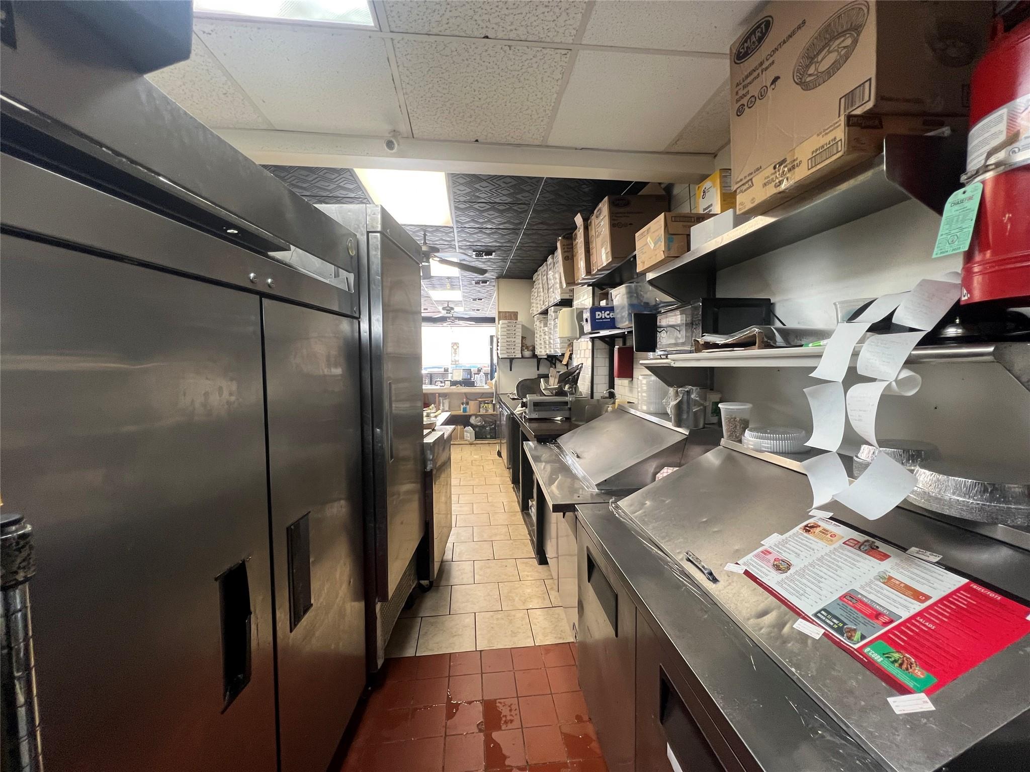 #4 photo, 376 New York Avenue, サフォーク郡 Huntington , NY 11743