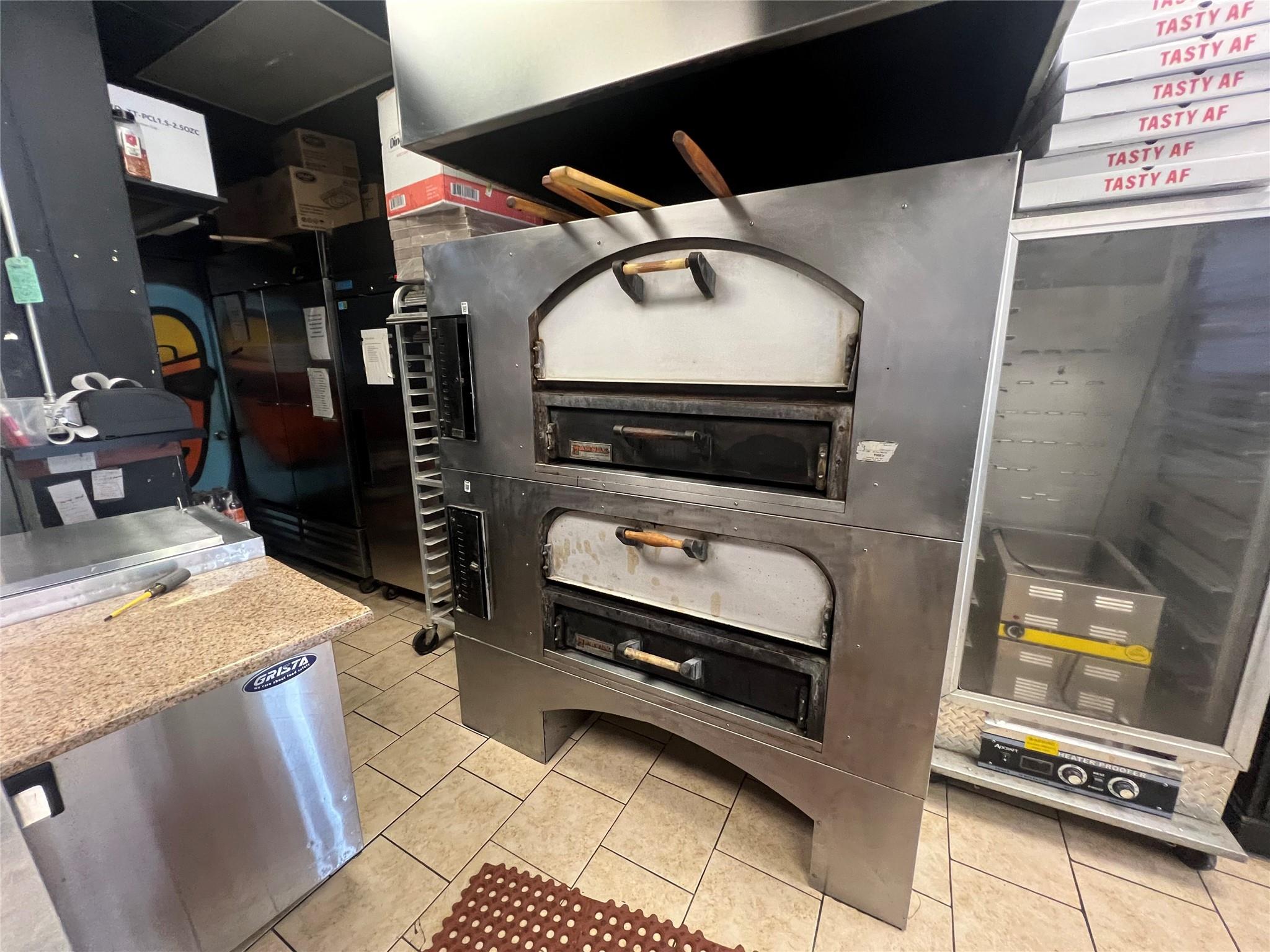 #8 photo, 376 New York Avenue, サフォーク郡 Huntington , NY 11743