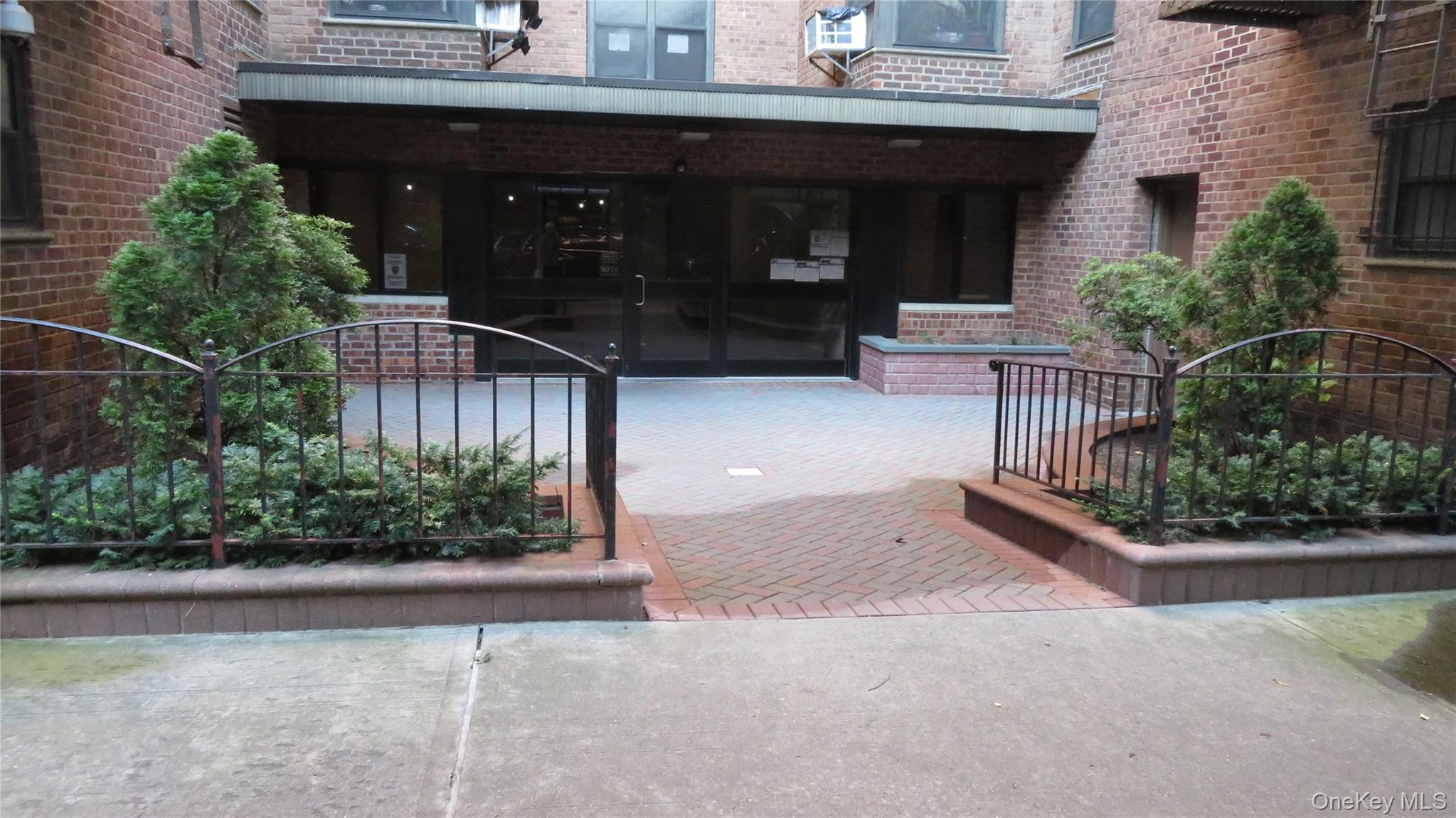 #3 photo, 32-40 91 Street, クイーンズ区 East Elmhurst , NY 11369