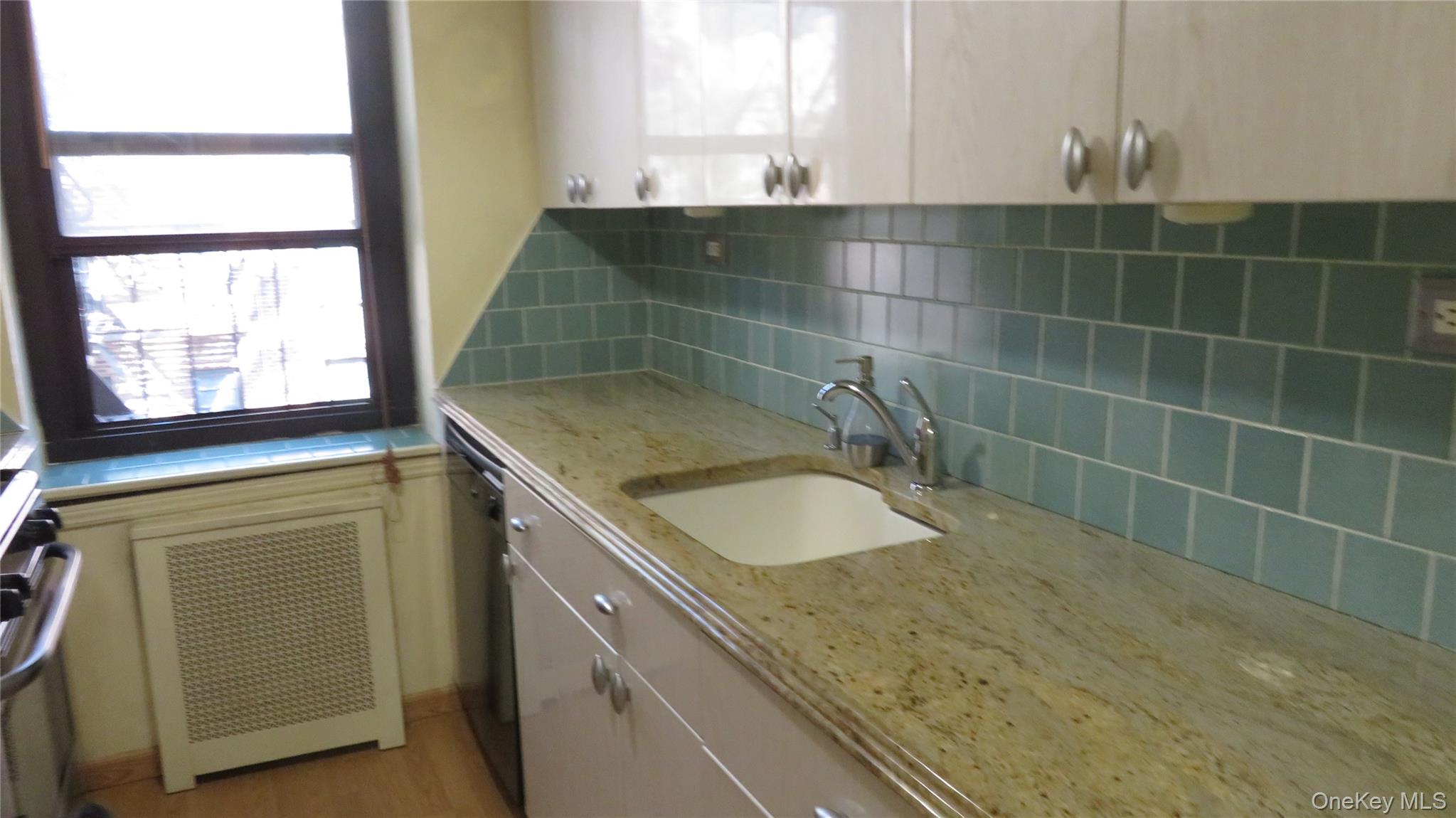 #5 photo, 32-40 91 Street, クイーンズ区 East Elmhurst , NY 11369