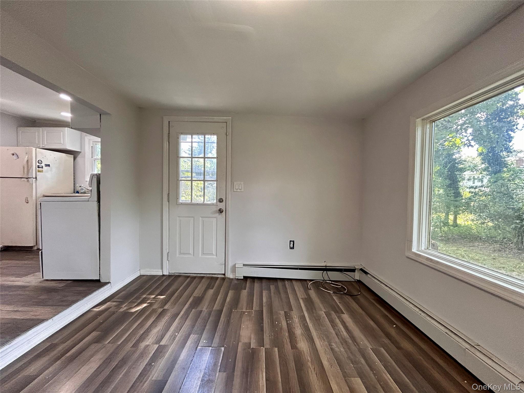 #10 photo, 262 Avenue C, サフォーク郡 Ronkonkoma , NY 11779