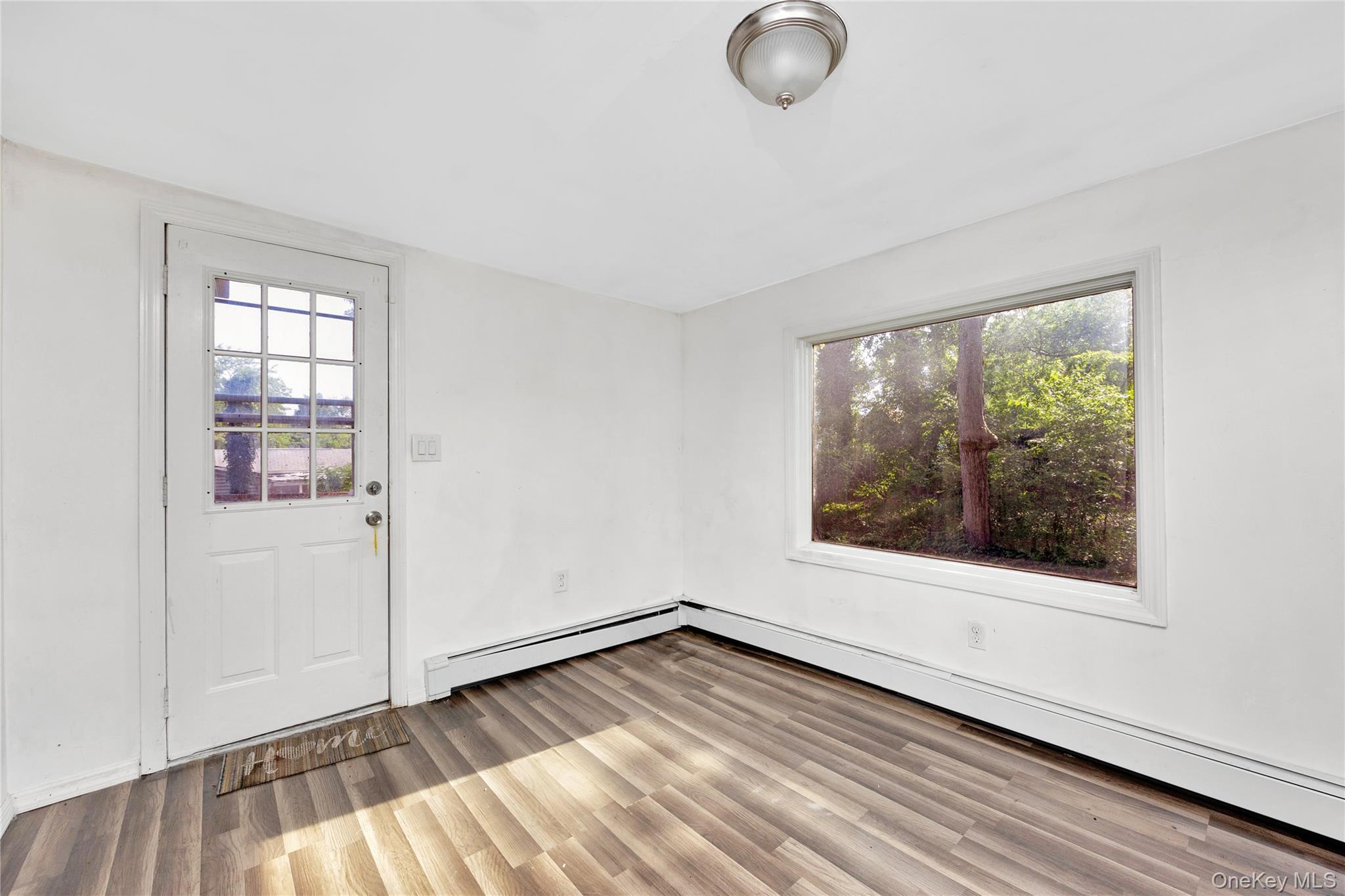 #12 photo, 262 Avenue C, サフォーク郡 Ronkonkoma , NY 11779