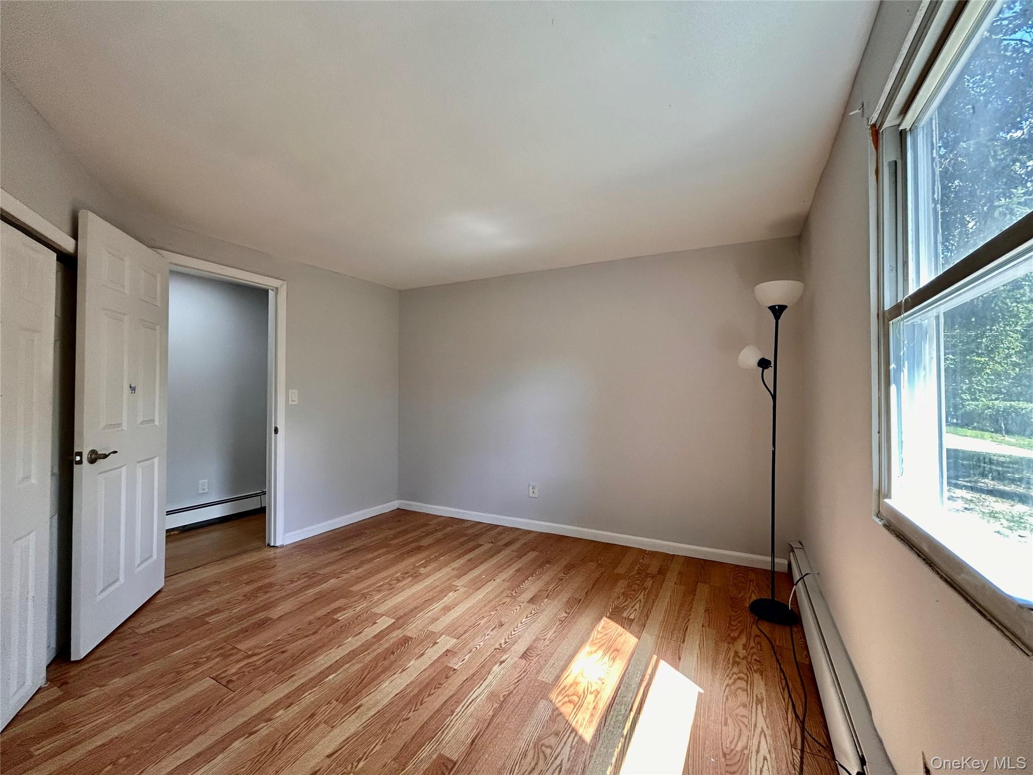 #8 photo, 262 Avenue C, サフォーク郡 Ronkonkoma , NY 11779