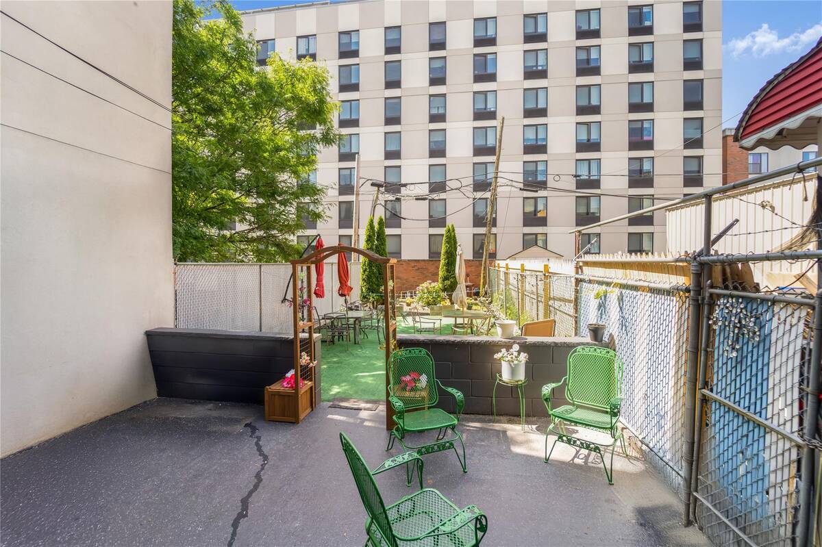 #5 photo, 2370 Atlantic Avenue, ブルックリン区 Brooklyn , NY 11233