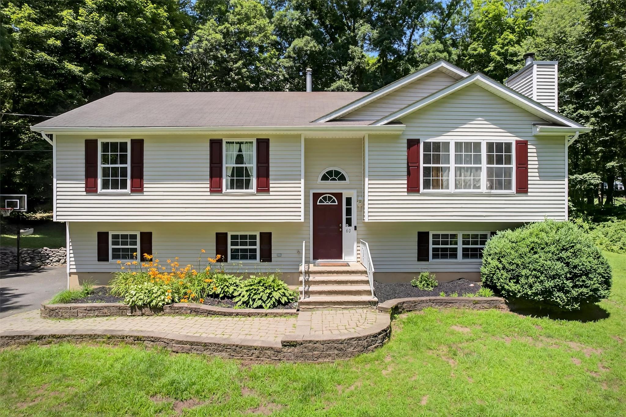 #1 photo, 60 Palomino Place, New Windsor , NY 12553