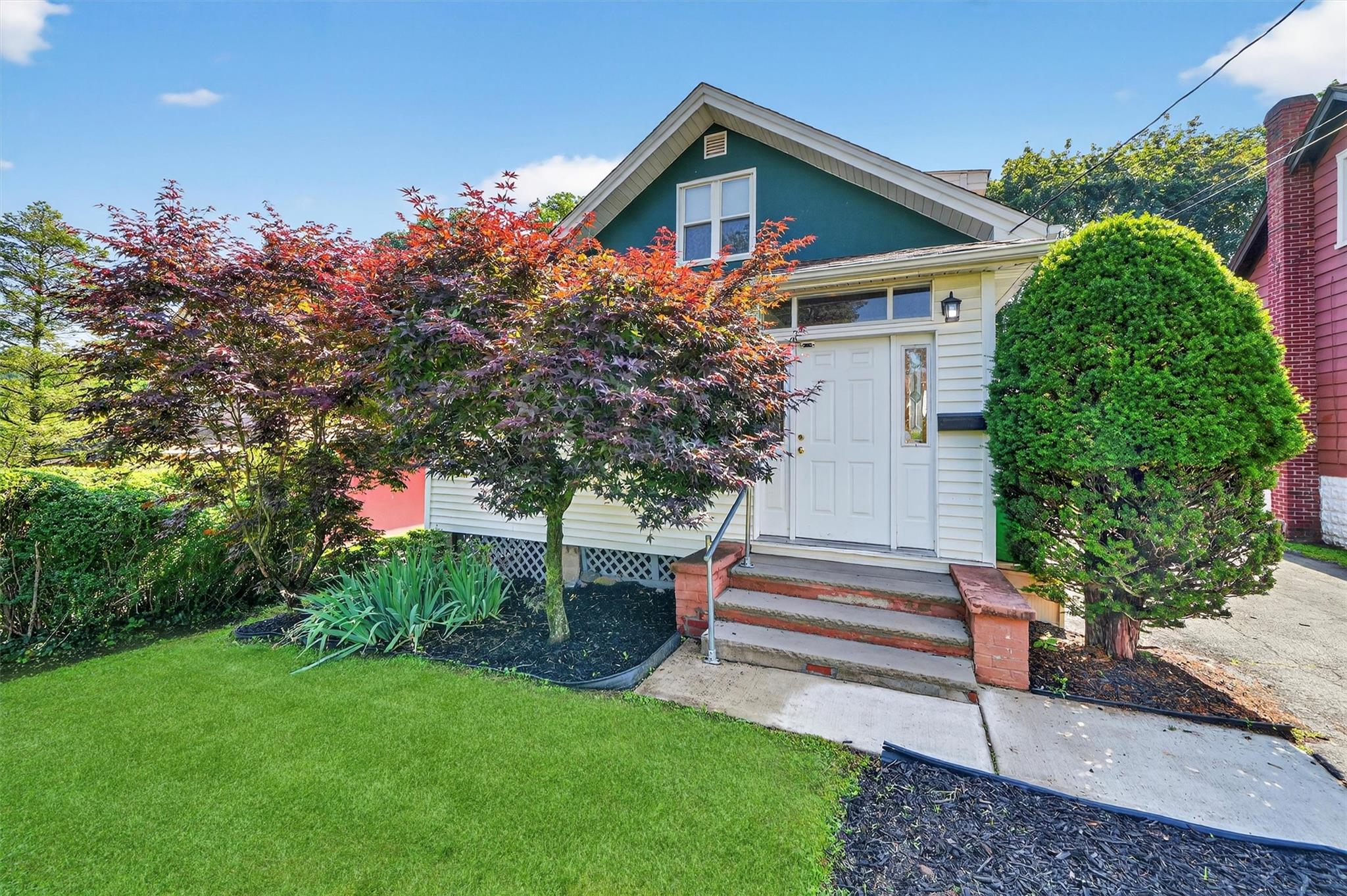 #1 photo, 31 W Broadway, Nyack , NY 10960