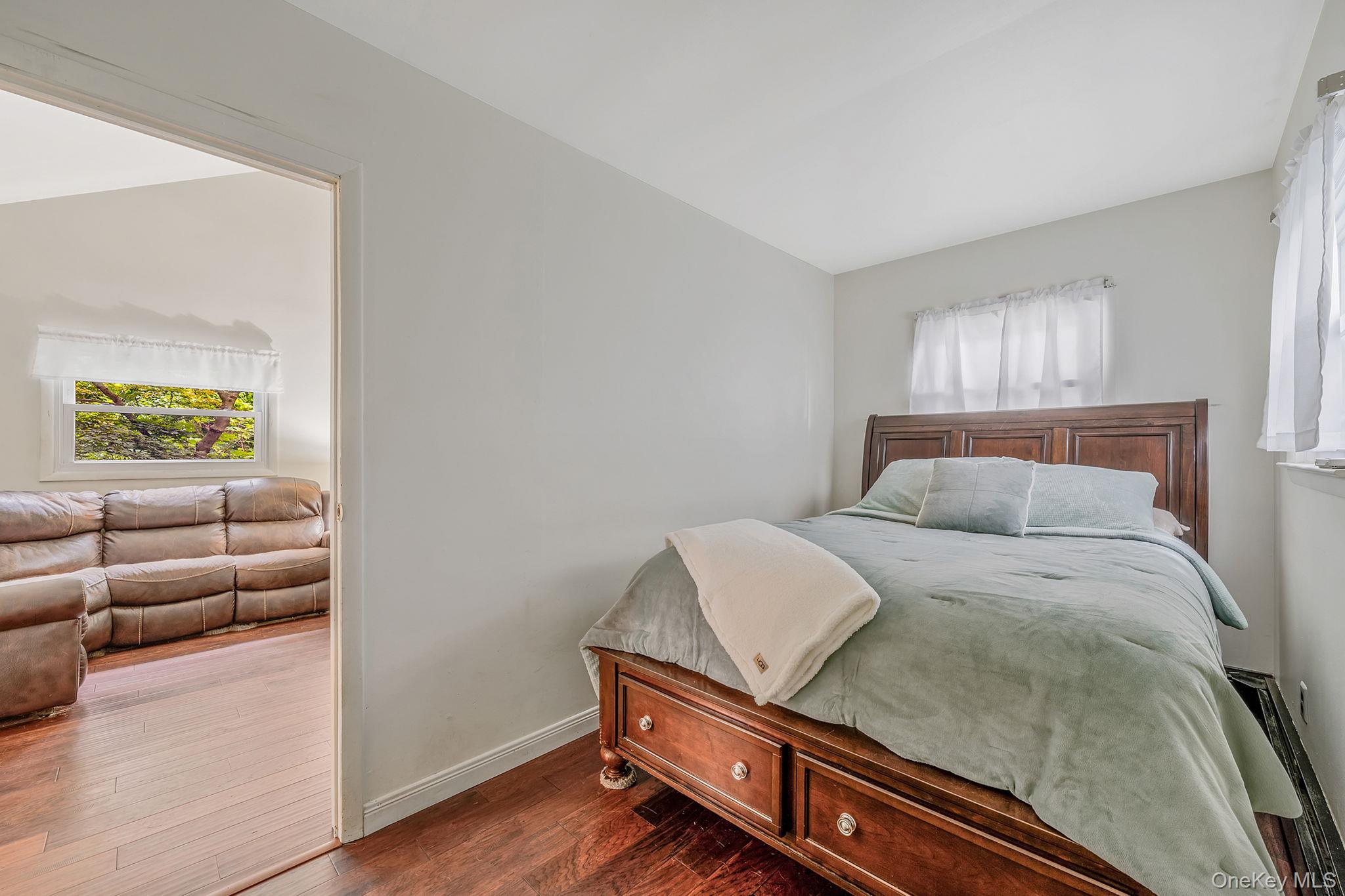 #10 photo, 7 1st Street, サフォーク郡 Nesconset , NY 11767