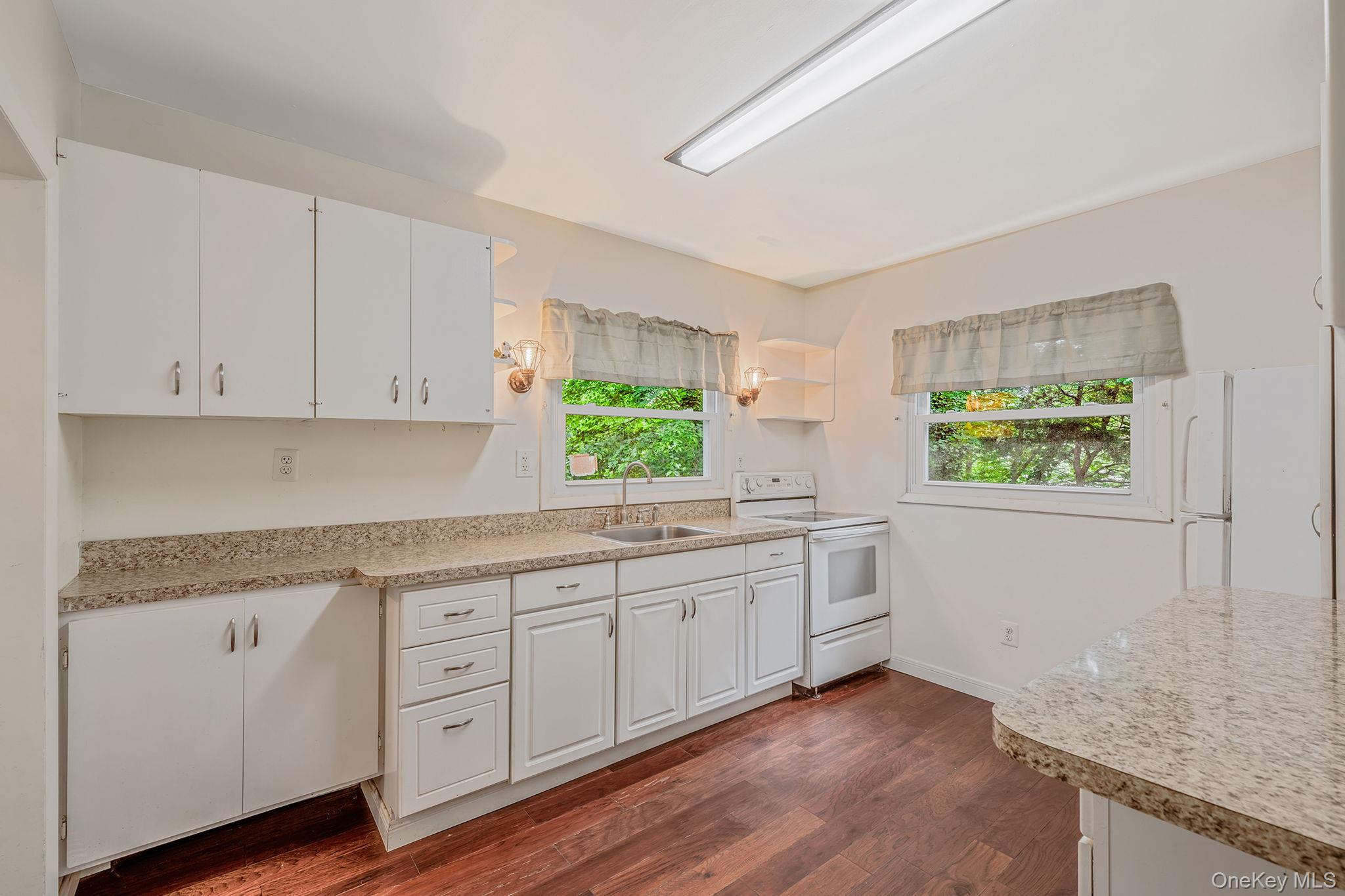 #11 photo, 7 1st Street, サフォーク郡 Nesconset , NY 11767