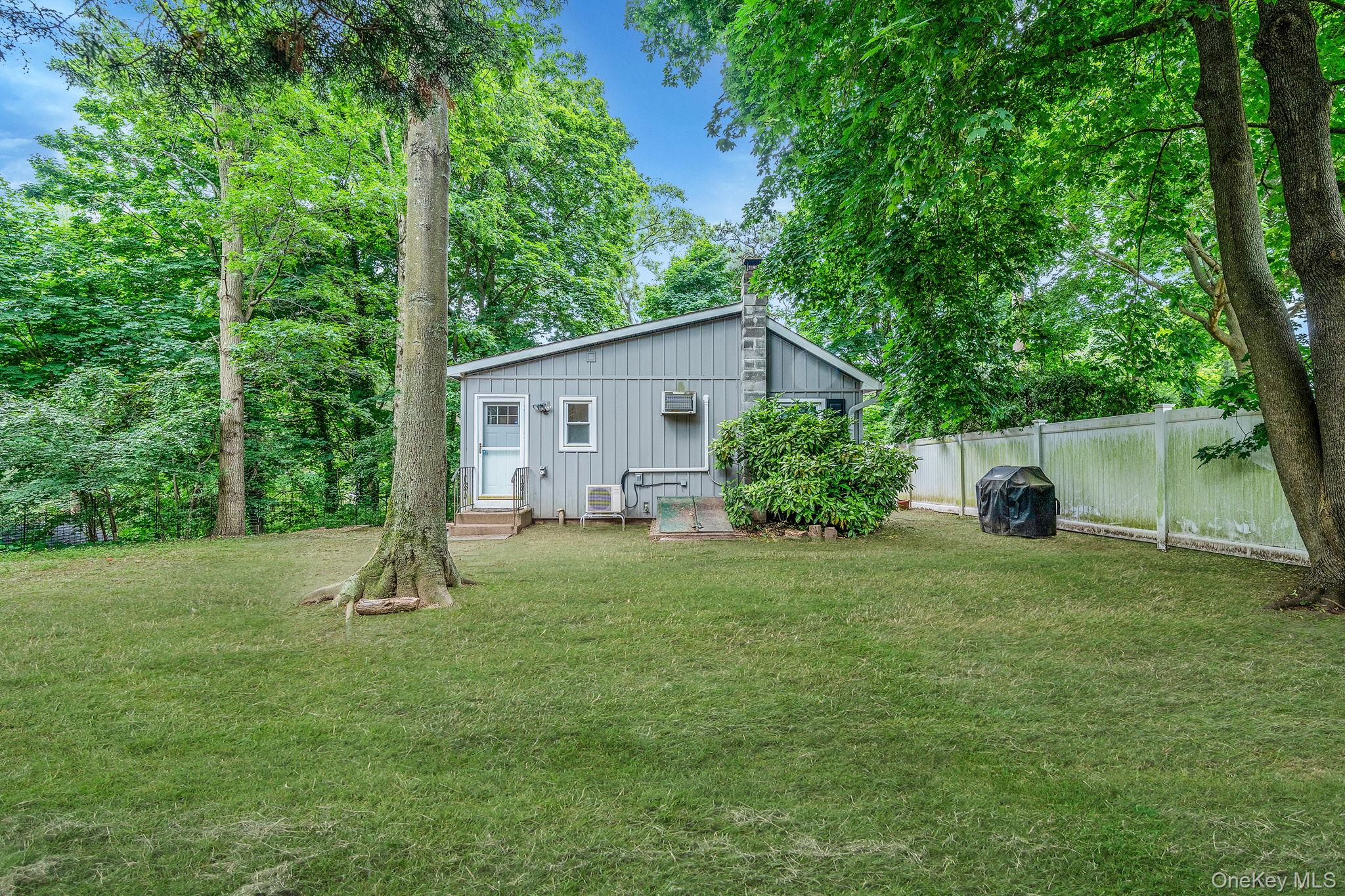 #5 photo, 7 1st Street, サフォーク郡 Nesconset , NY 11767