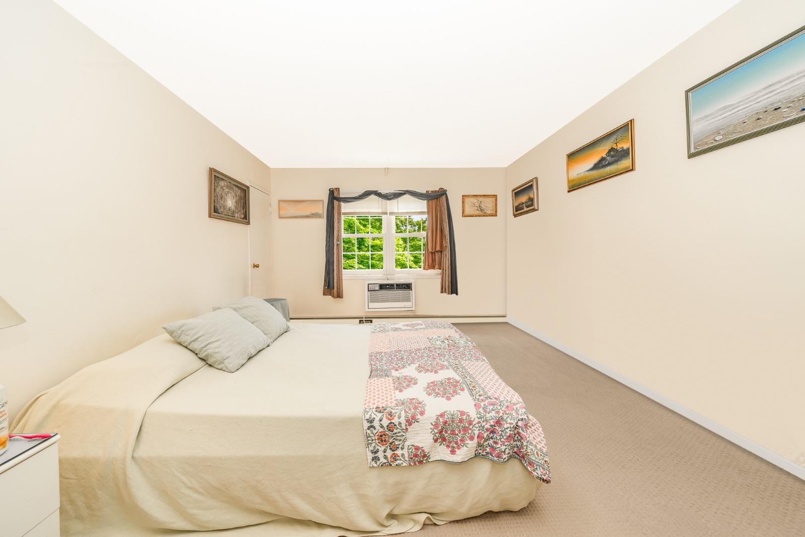 #10 photo, 460 Old Town Road, Port Jefferson Station , NY 11776