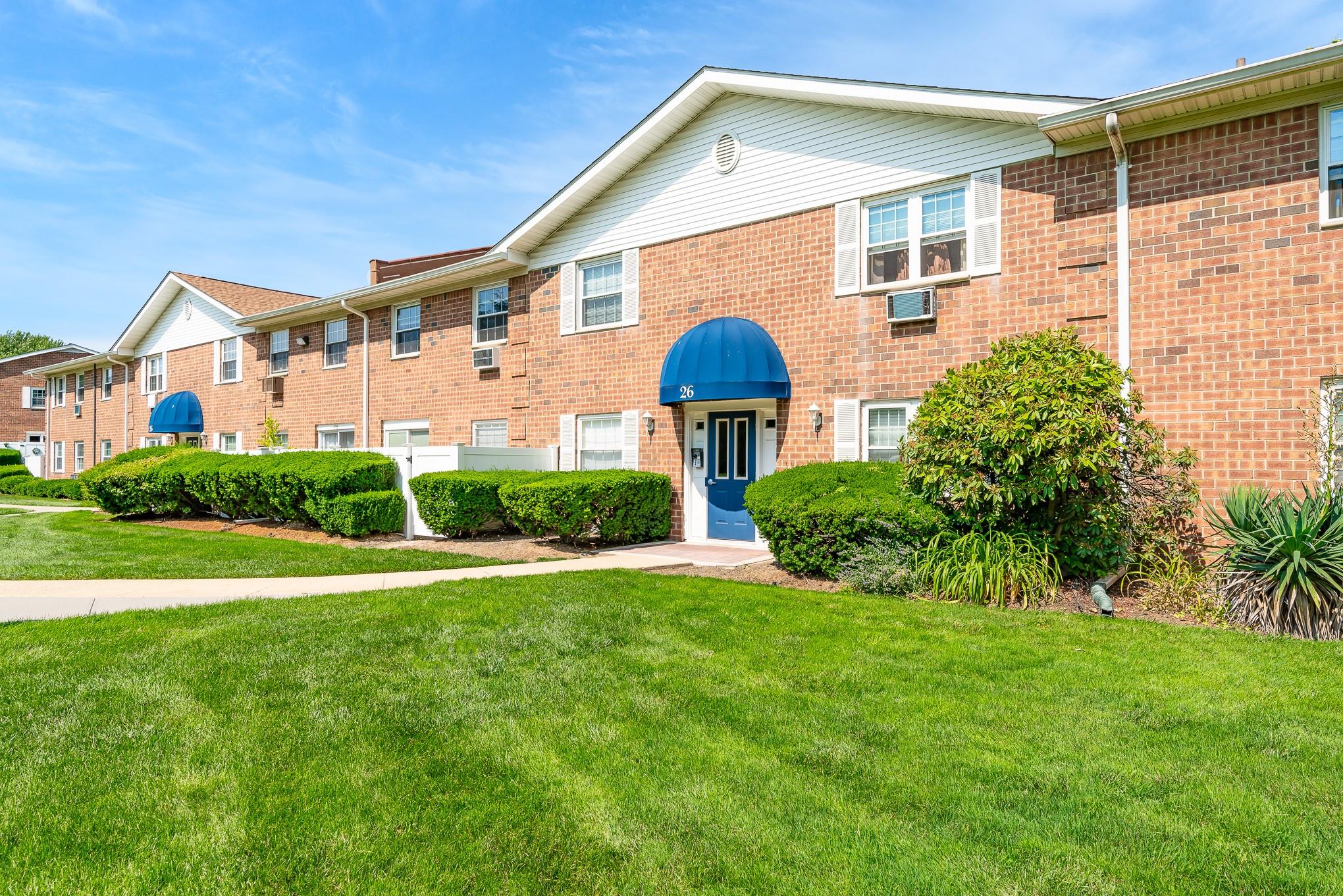 #3 photo, 460 Old Town Road, Port Jefferson Station , NY 11776