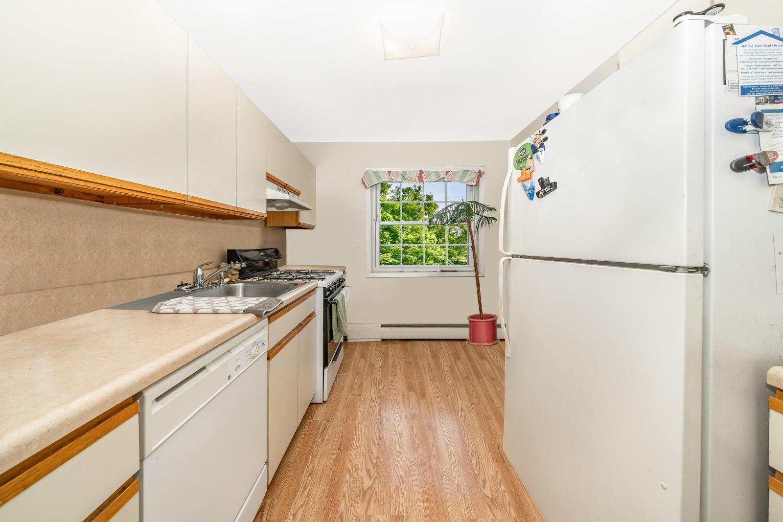 #7 photo, 460 Old Town Road, Port Jefferson Station , NY 11776