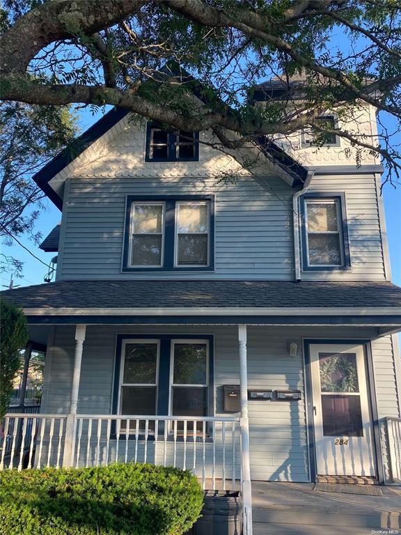 #1 photo, 284 Rocklyn Avenue, ناسو East Rockaway , NY 11518