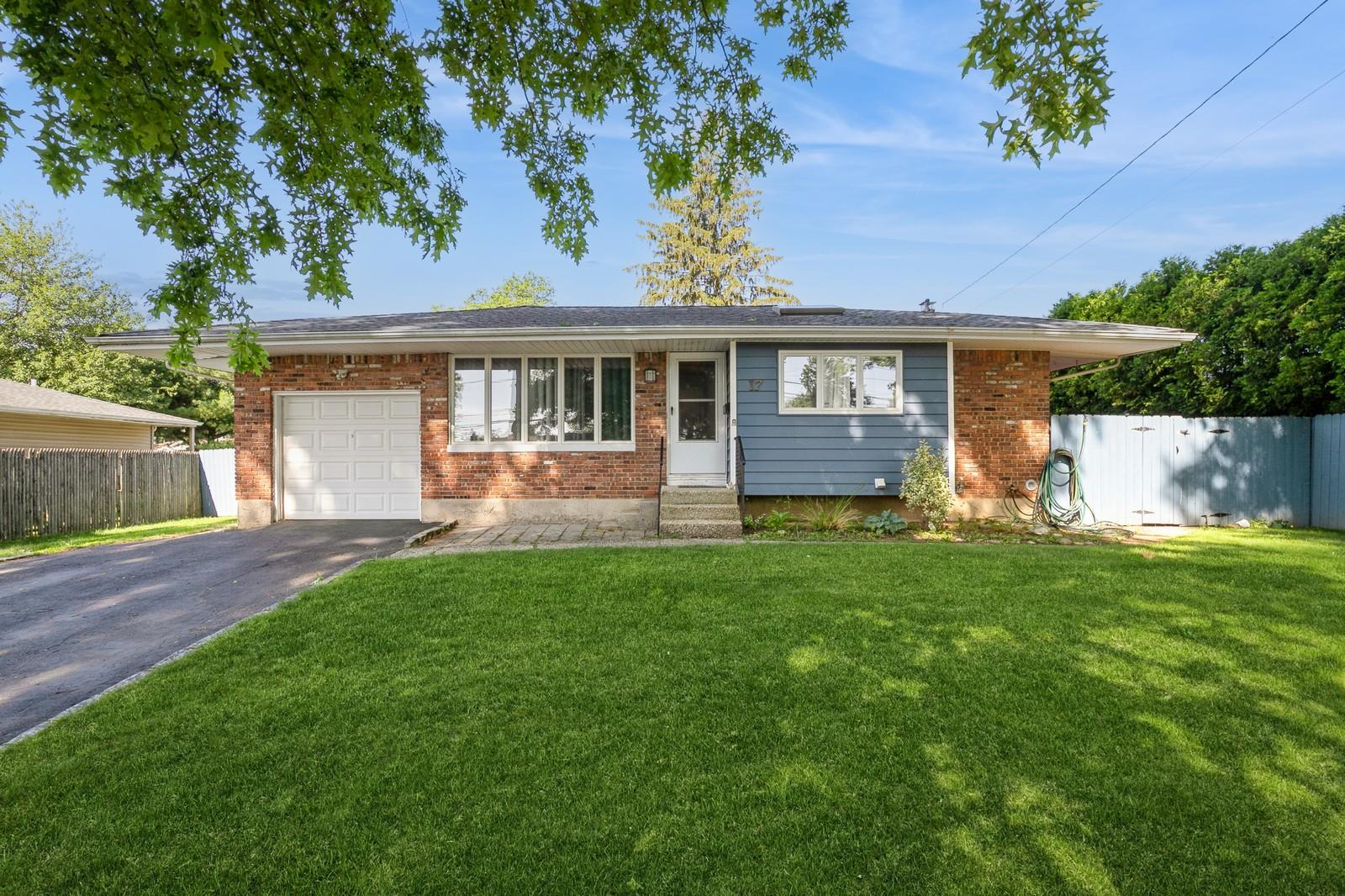 #1 photo, 17 Sugarwood Lane, Commack , NY 11725